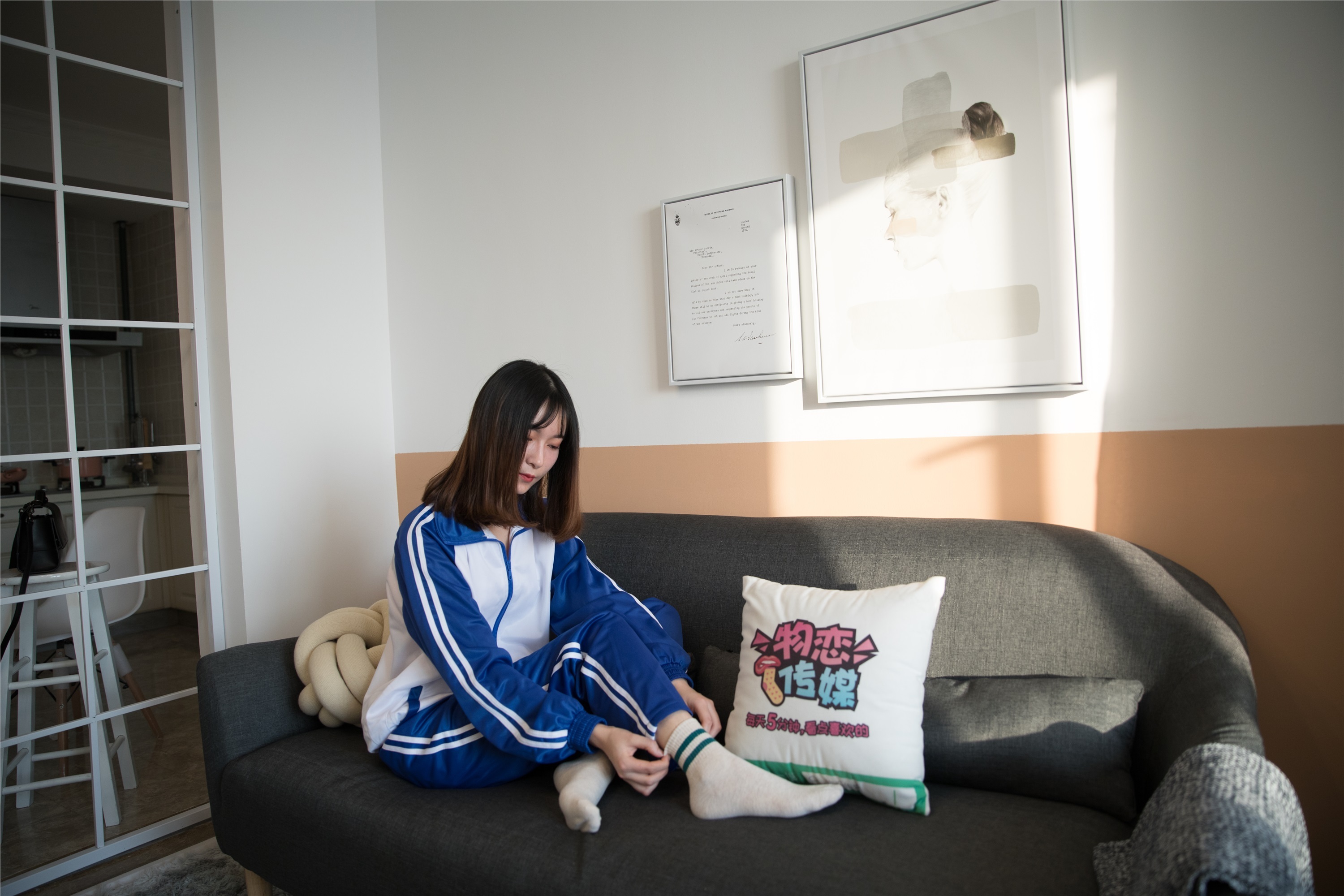 物恋传媒 No.107 猫耳-清纯校服与帆布鞋之舞