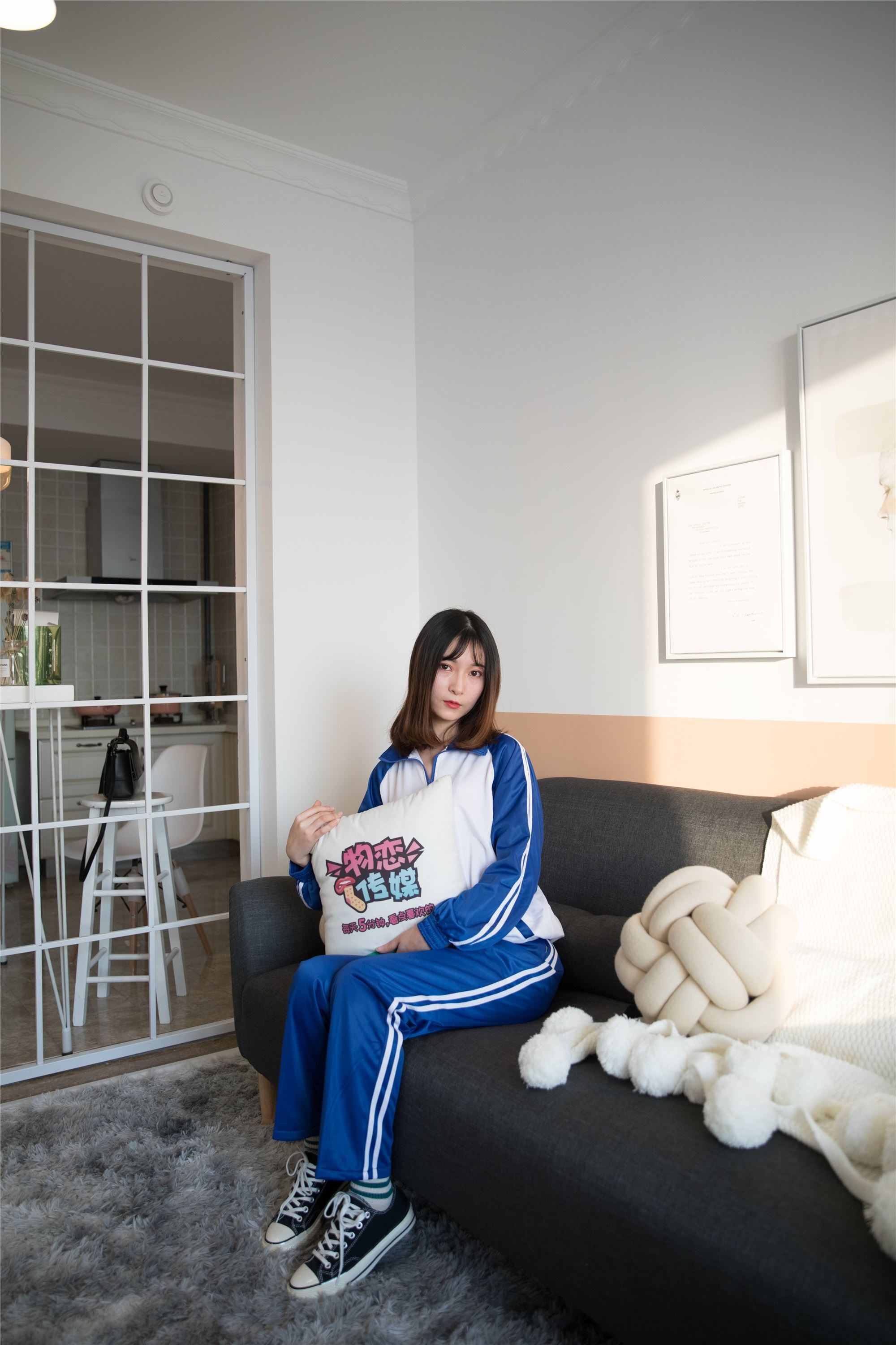 物恋传媒 No.107 猫耳-清纯校服与帆布鞋之舞