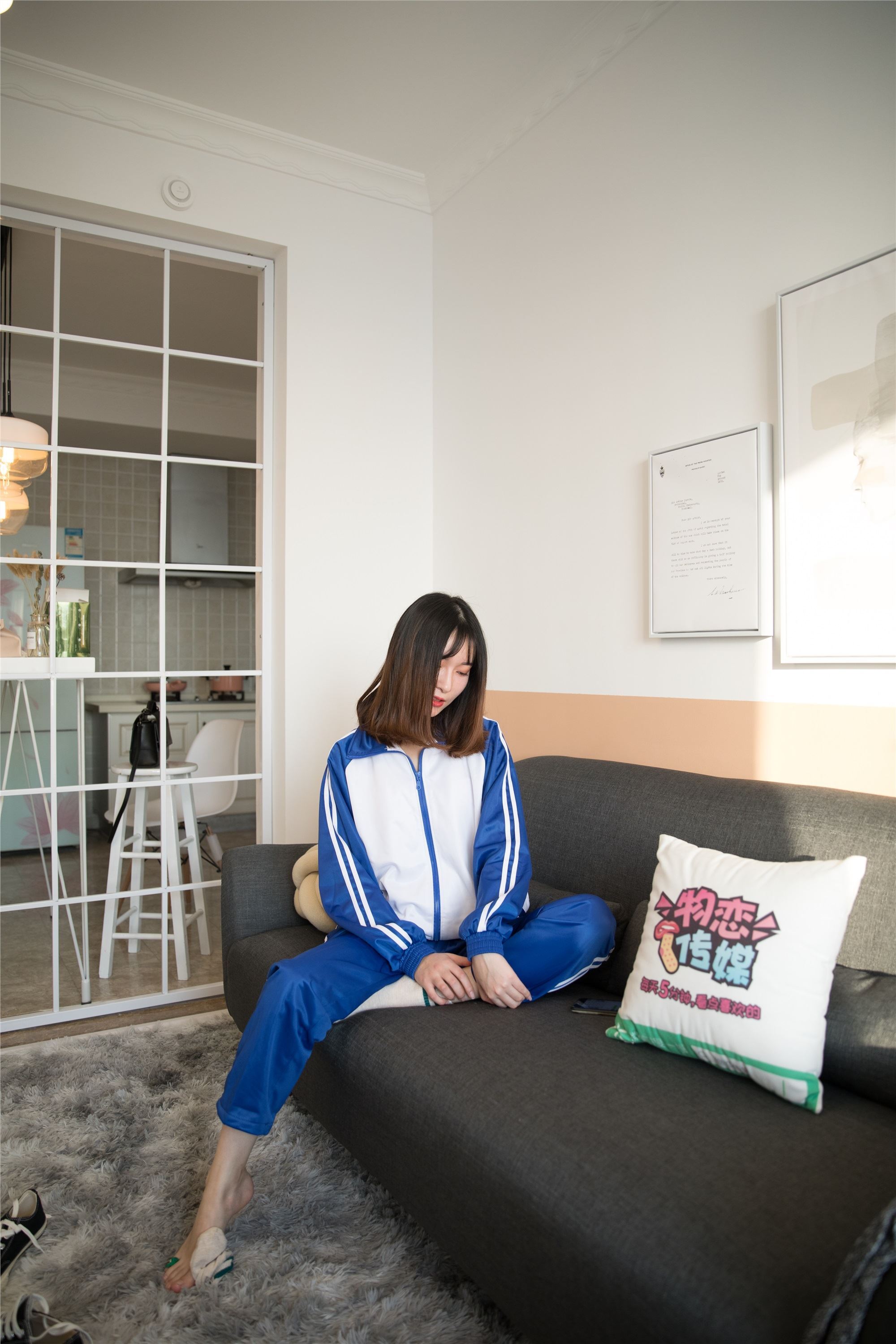 物恋传媒 No.107 猫耳-清纯校服与帆布鞋之舞