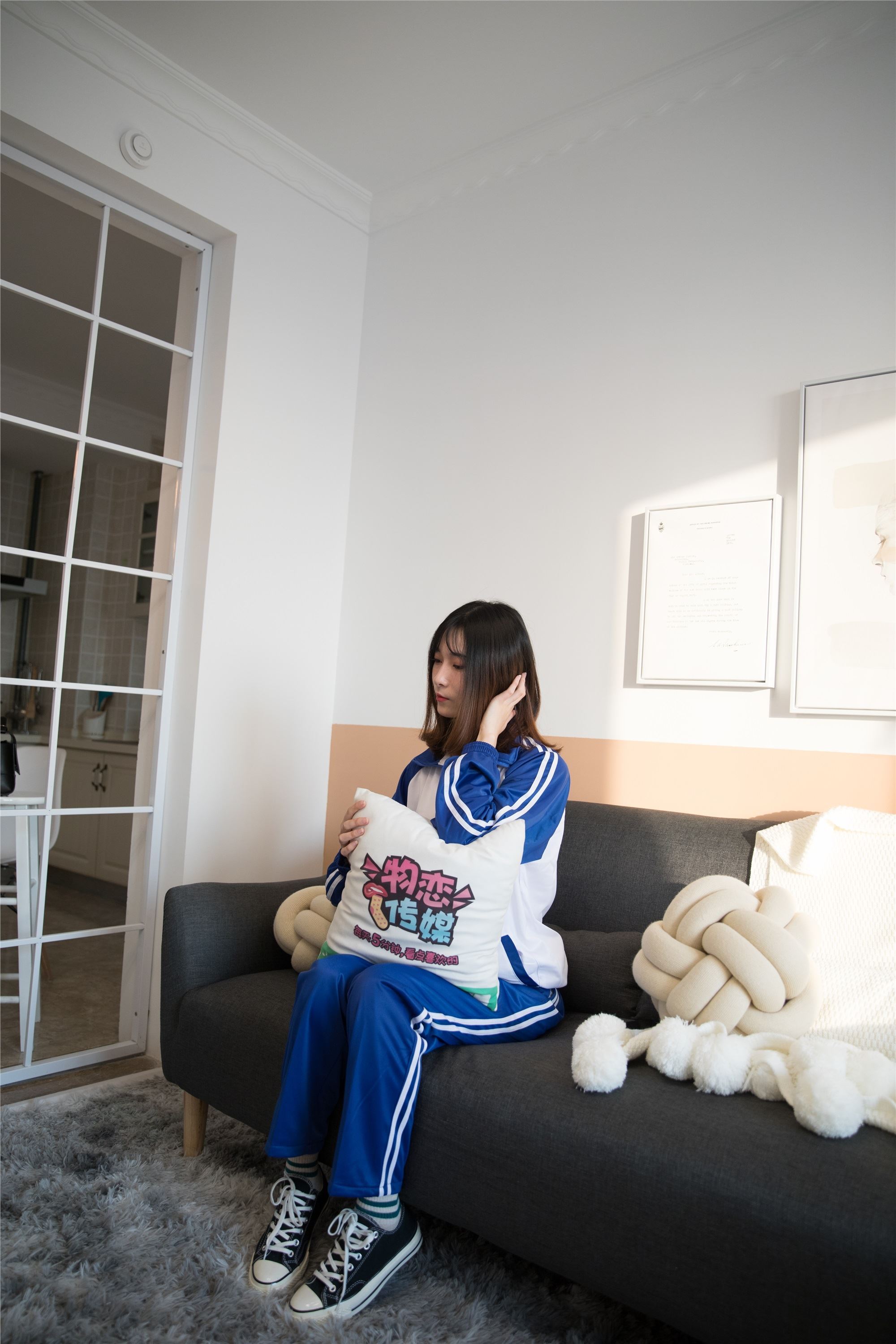 物恋传媒 No.107 猫耳-清纯校服与帆布鞋之舞