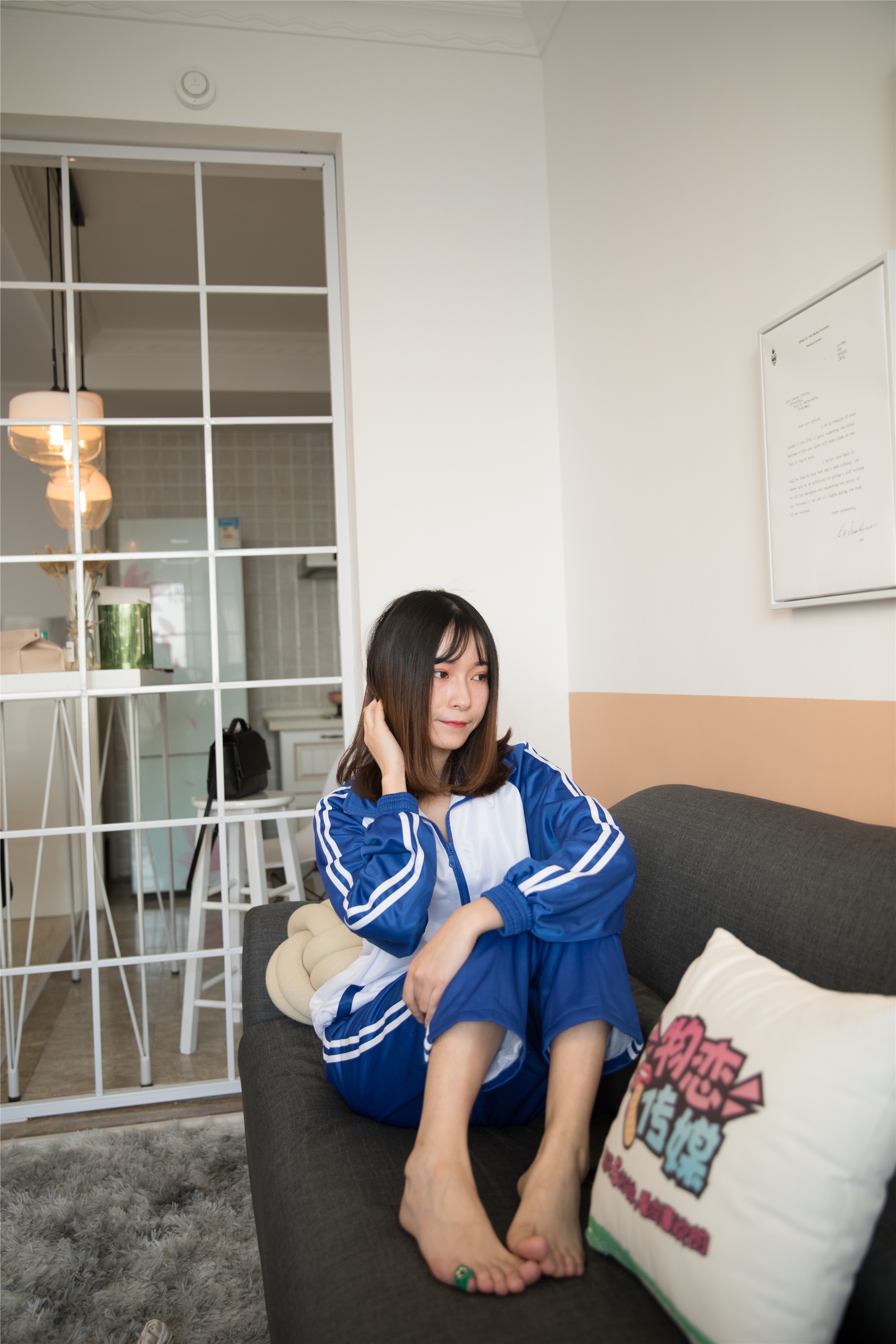 物恋传媒 No.107 猫耳-清纯校服与帆布鞋之舞