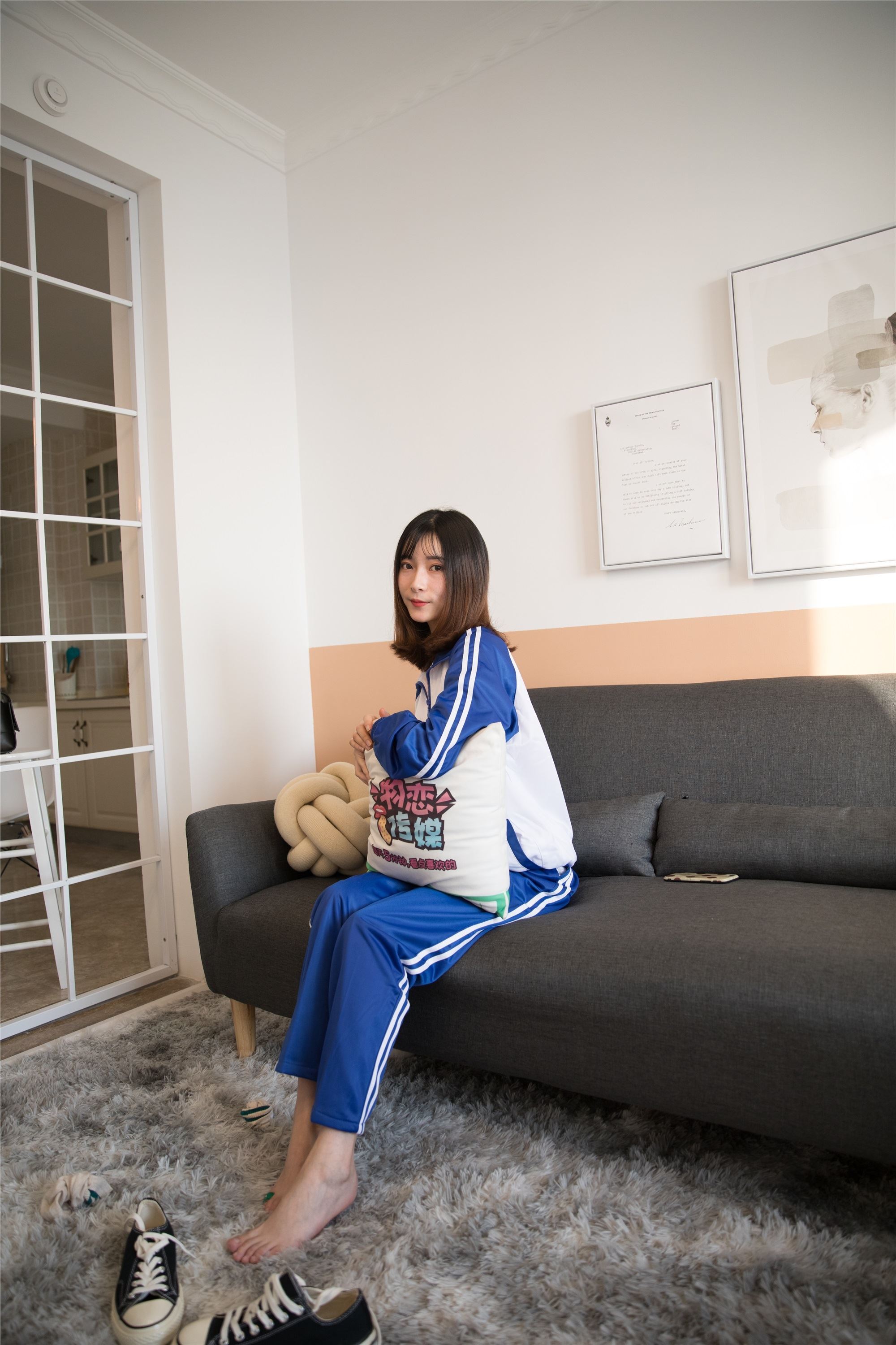 物恋传媒 No.107 猫耳-清纯校服与帆布鞋之舞