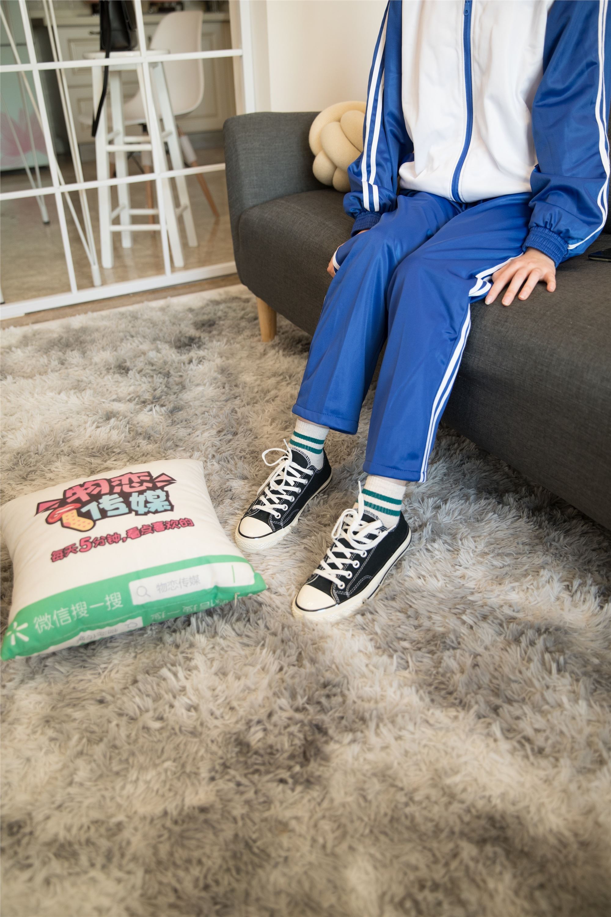 物恋传媒 No.107 猫耳-清纯校服与帆布鞋之舞