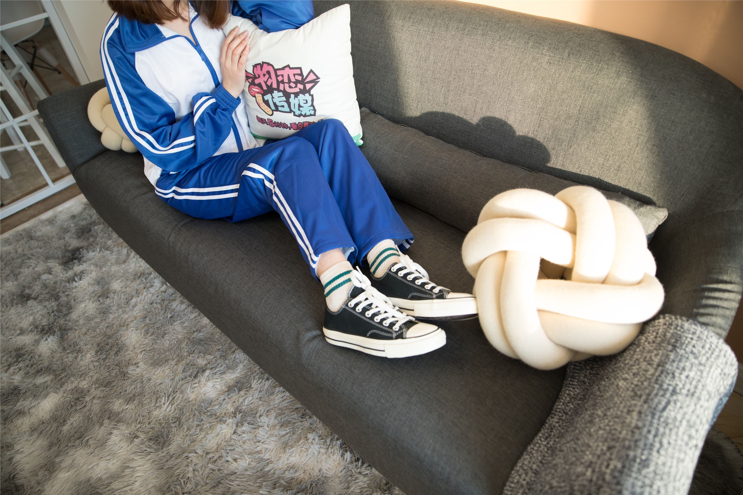 物恋传媒 No.107 猫耳-清纯校服与帆布鞋之舞