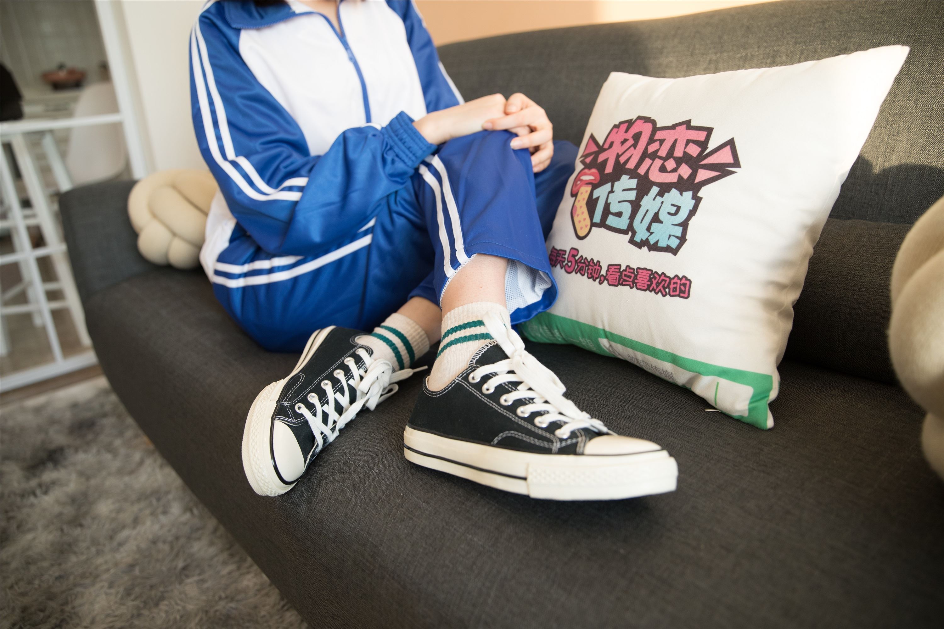 物恋传媒 No.107 猫耳-清纯校服与帆布鞋之舞