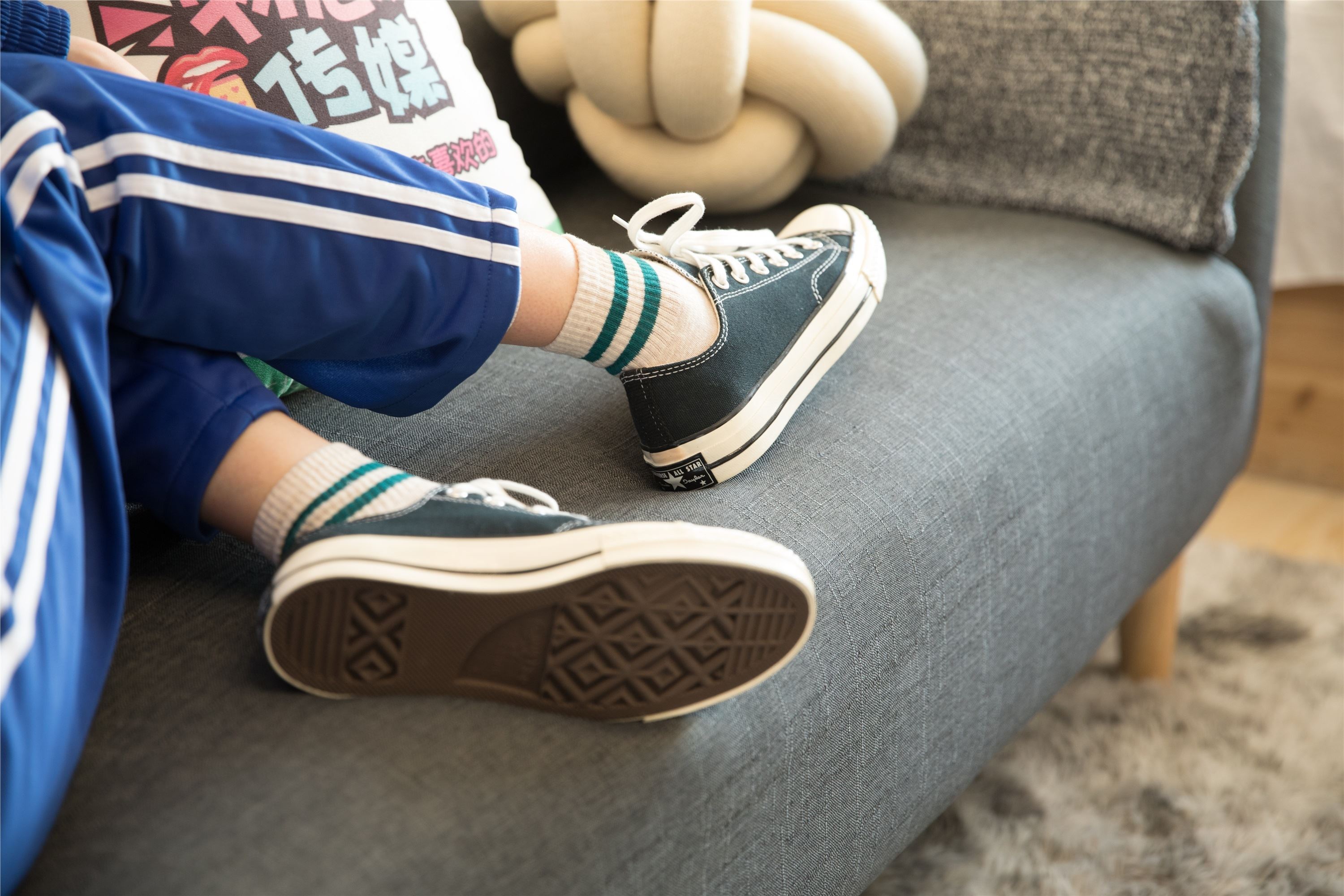 物恋传媒 No.107 猫耳-清纯校服与帆布鞋之舞