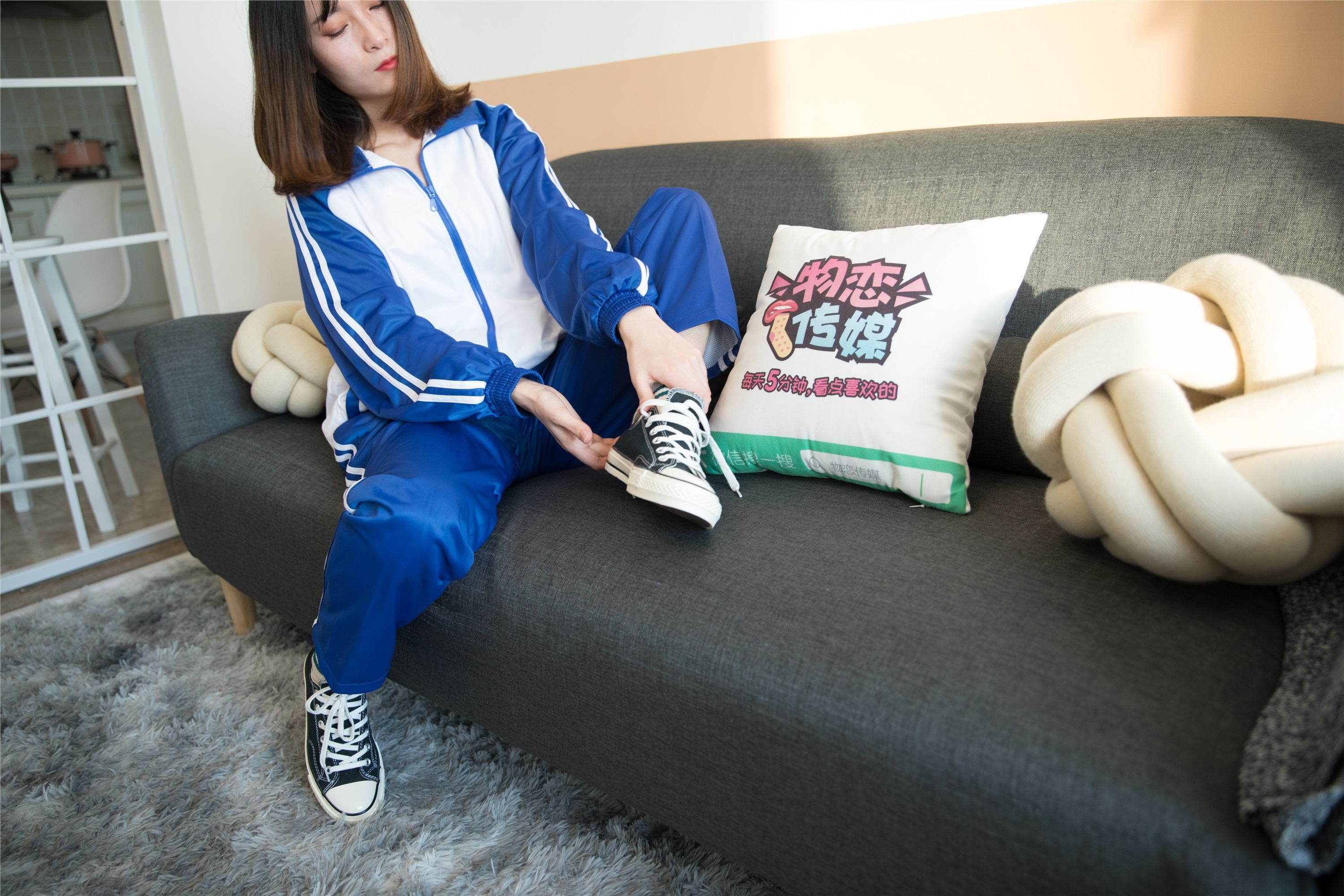 物恋传媒 No.107 猫耳-清纯校服与帆布鞋之舞