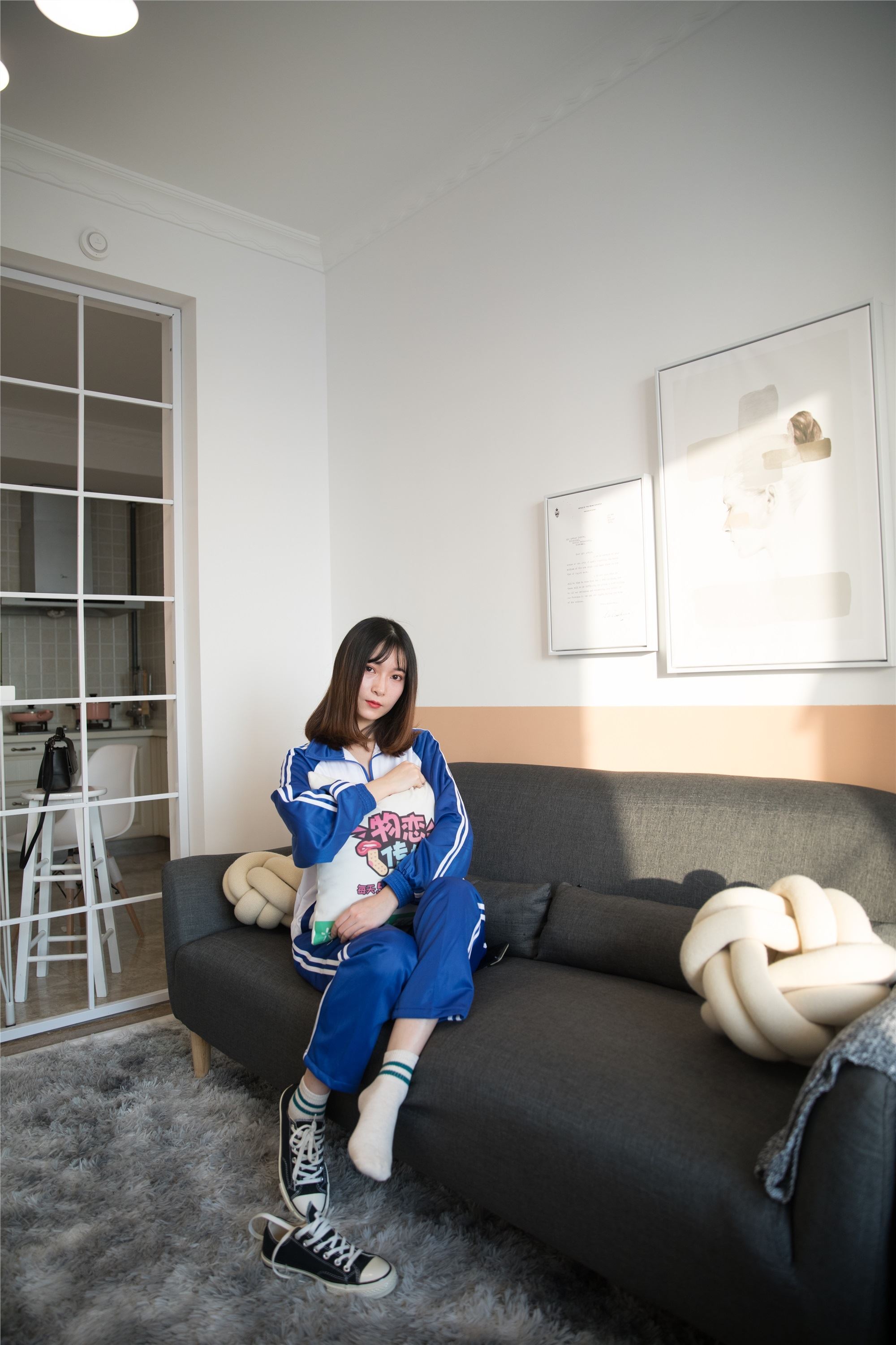 物恋传媒 No.107 猫耳-清纯校服与帆布鞋之舞