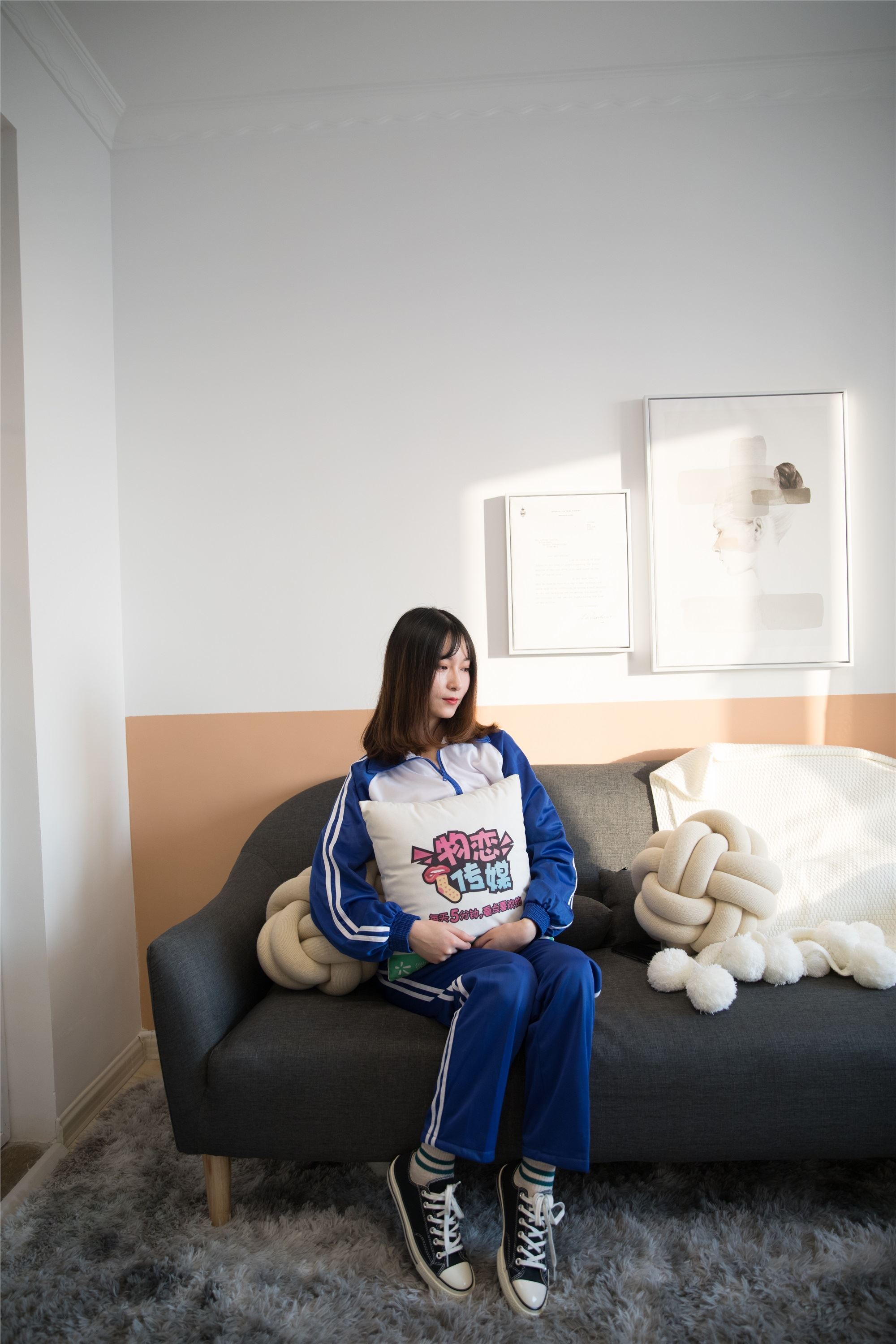 物恋传媒 No.107 猫耳-清纯校服与帆布鞋之舞