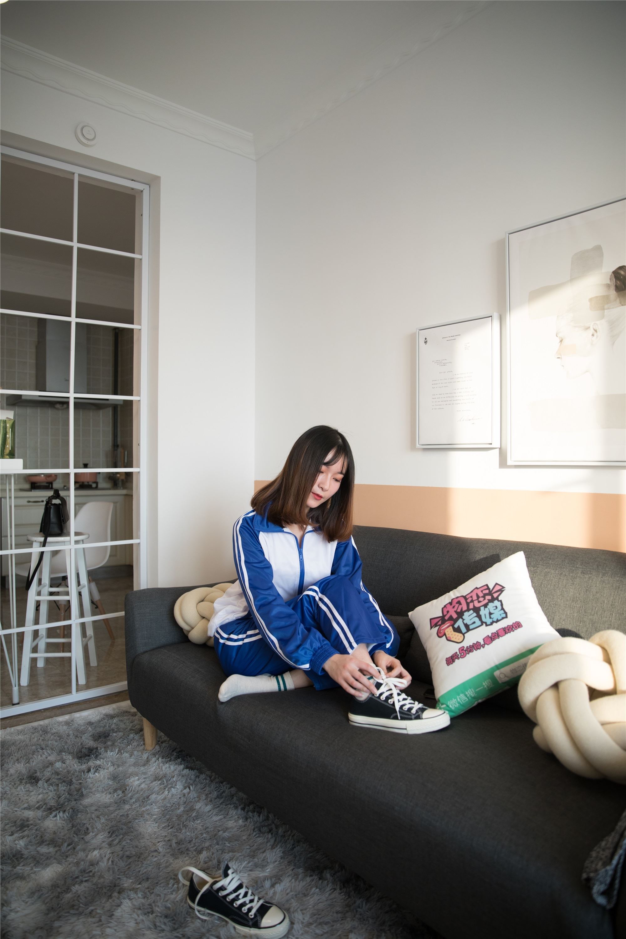 物恋传媒 No.107 猫耳-清纯校服与帆布鞋之舞