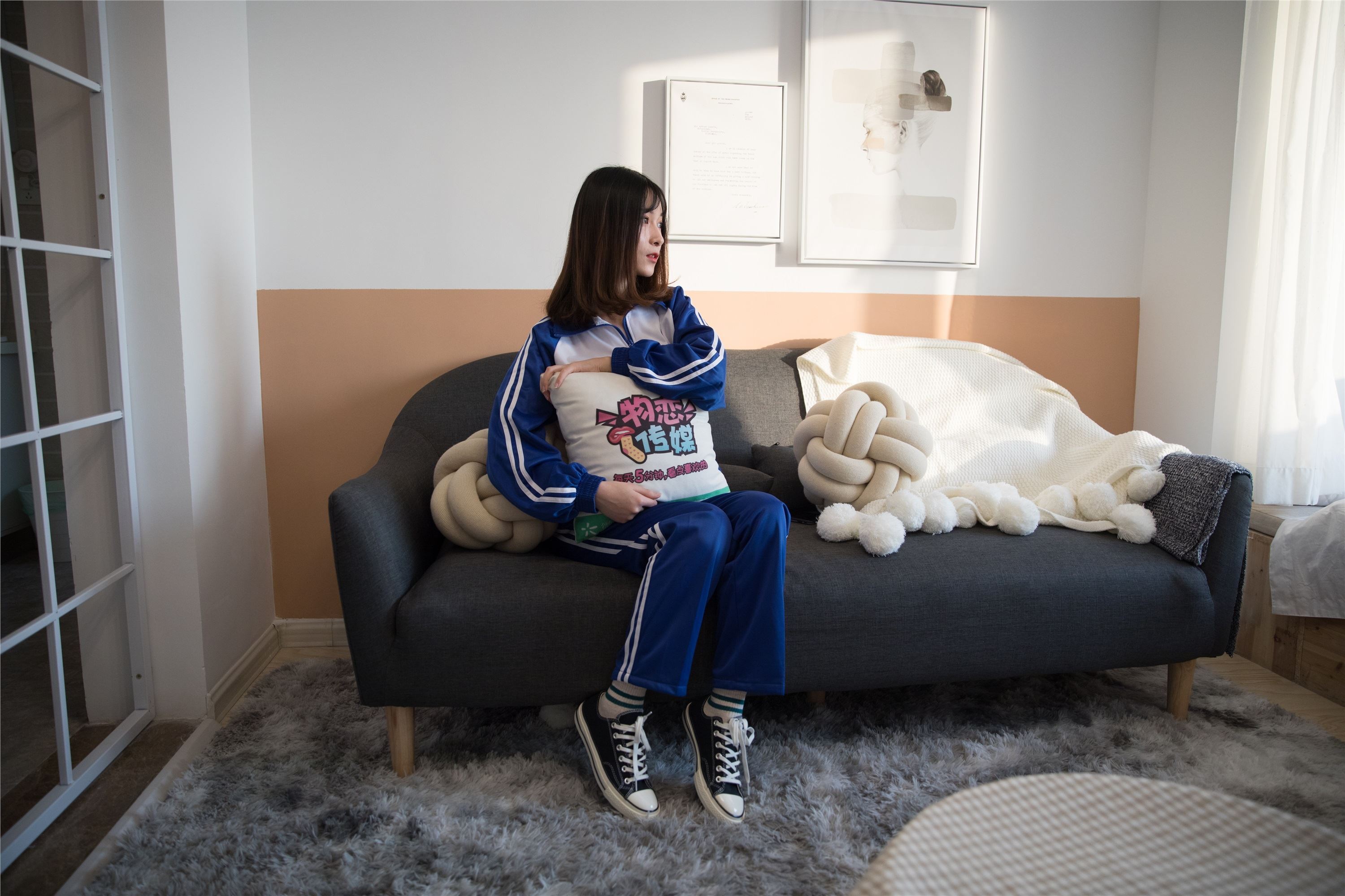 物恋传媒 No.107 猫耳-清纯校服与帆布鞋之舞