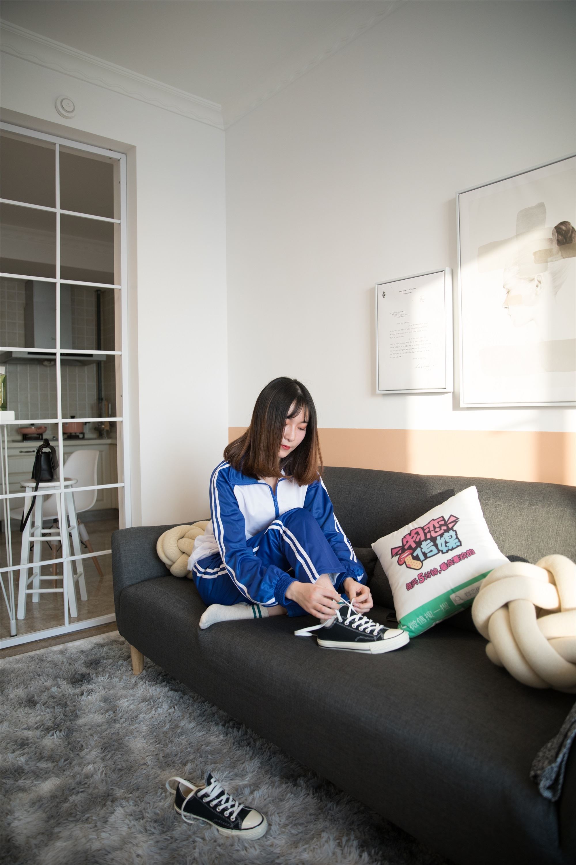 物恋传媒 No.107 猫耳-清纯校服与帆布鞋之舞