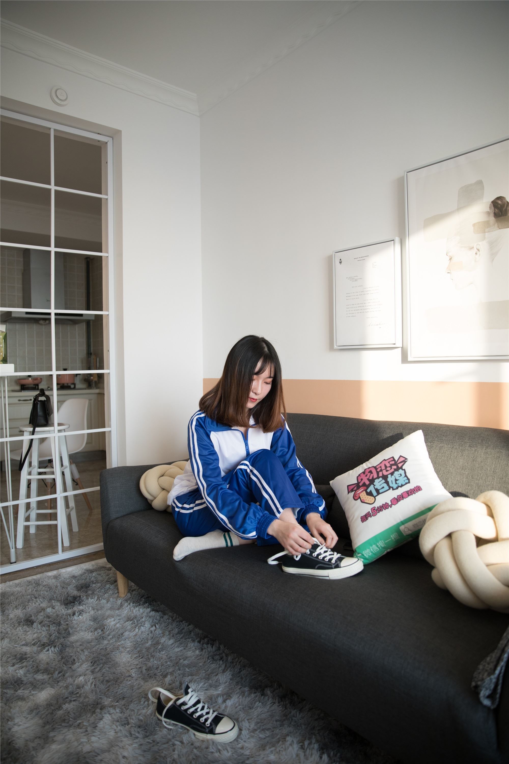 物恋传媒 No.107 猫耳-清纯校服与帆布鞋之舞