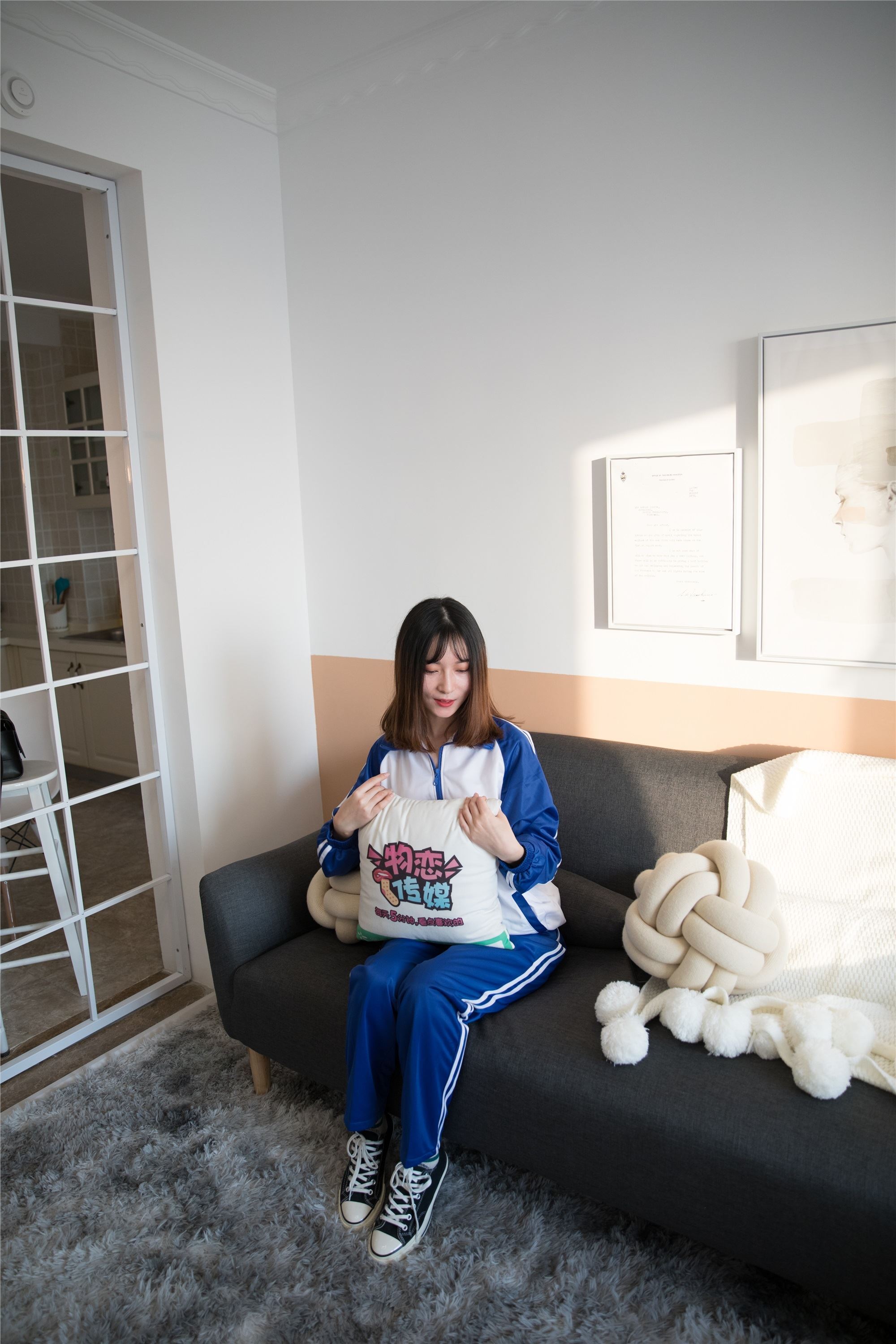 物恋传媒 No.107 猫耳-清纯校服与帆布鞋之舞