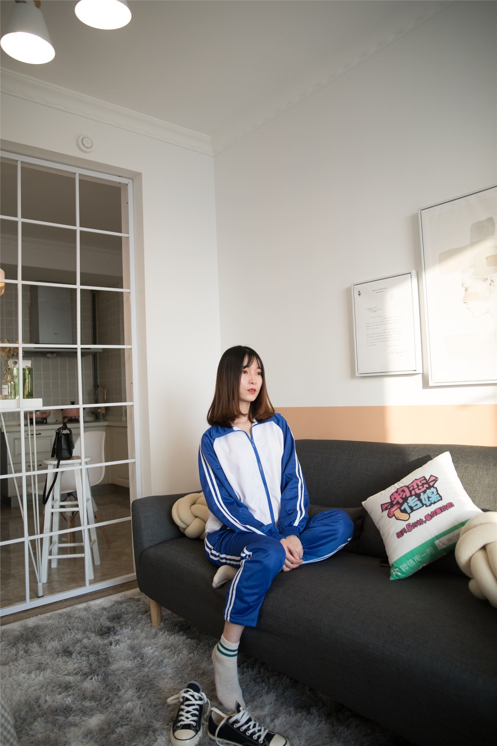 物恋传媒 No.107 猫耳-清纯校服与帆布鞋之舞