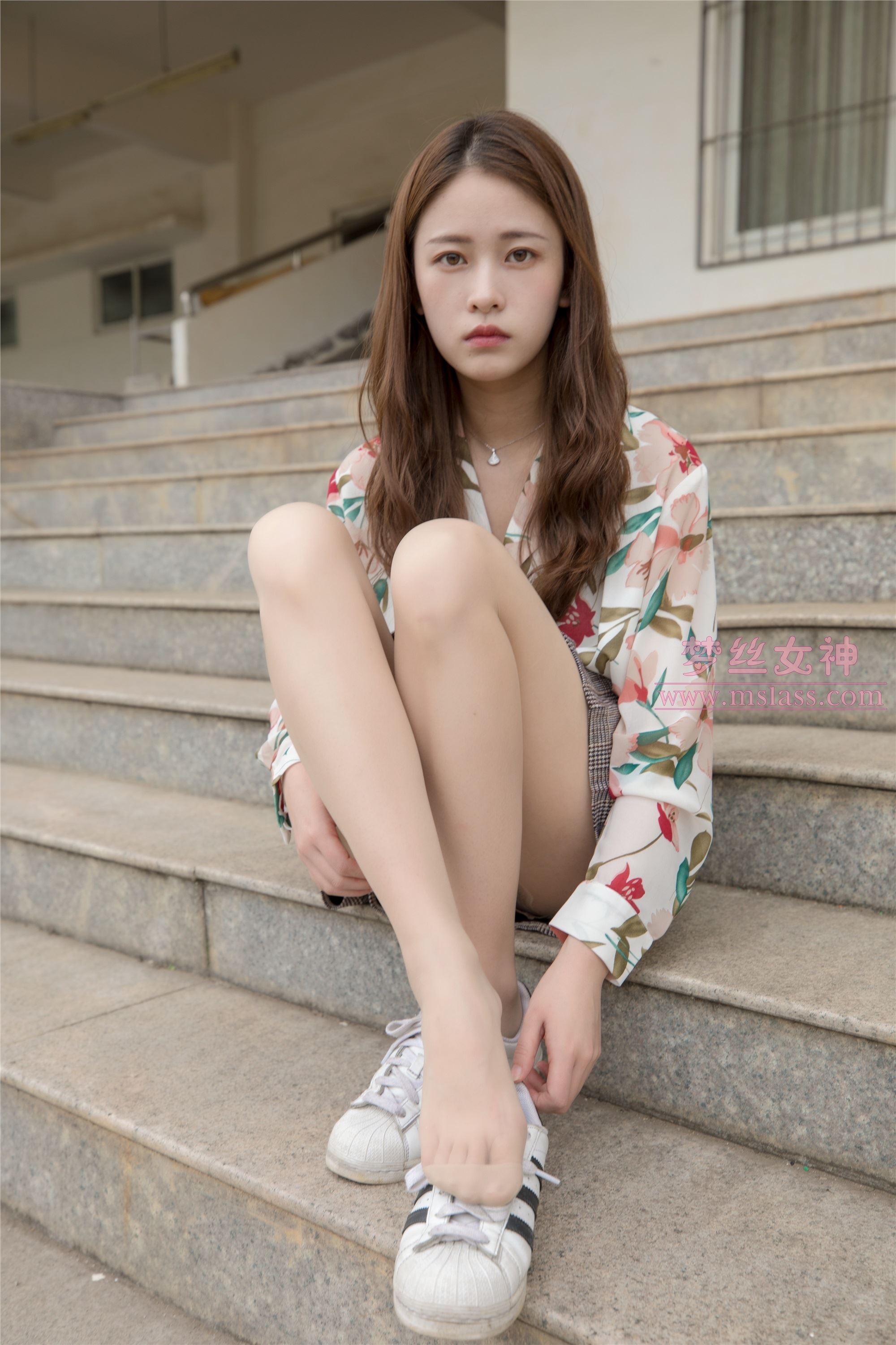 MSLASS梦丝女神 - 魏婷婷 宿楼丝袜玉足女神