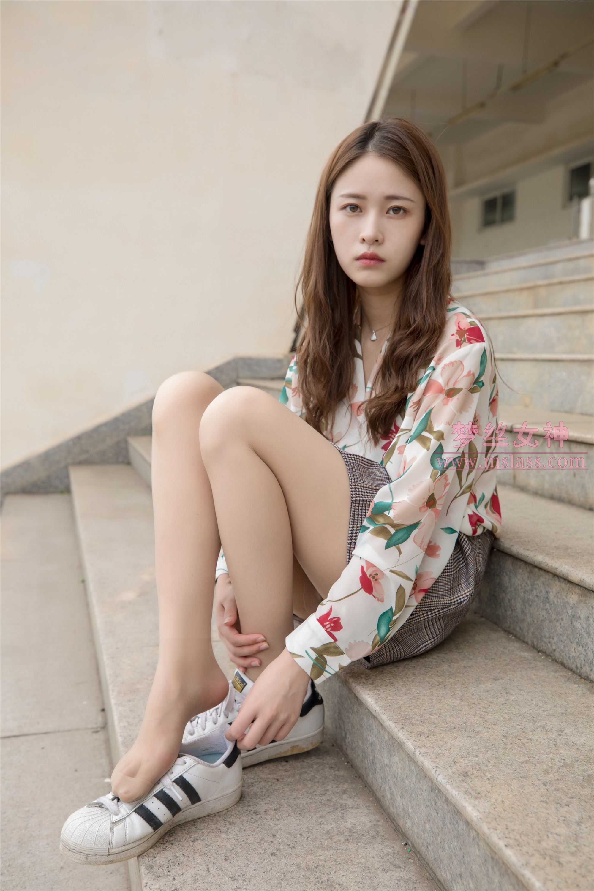 MSLASS梦丝女神 - 魏婷婷 宿楼丝袜玉足女神