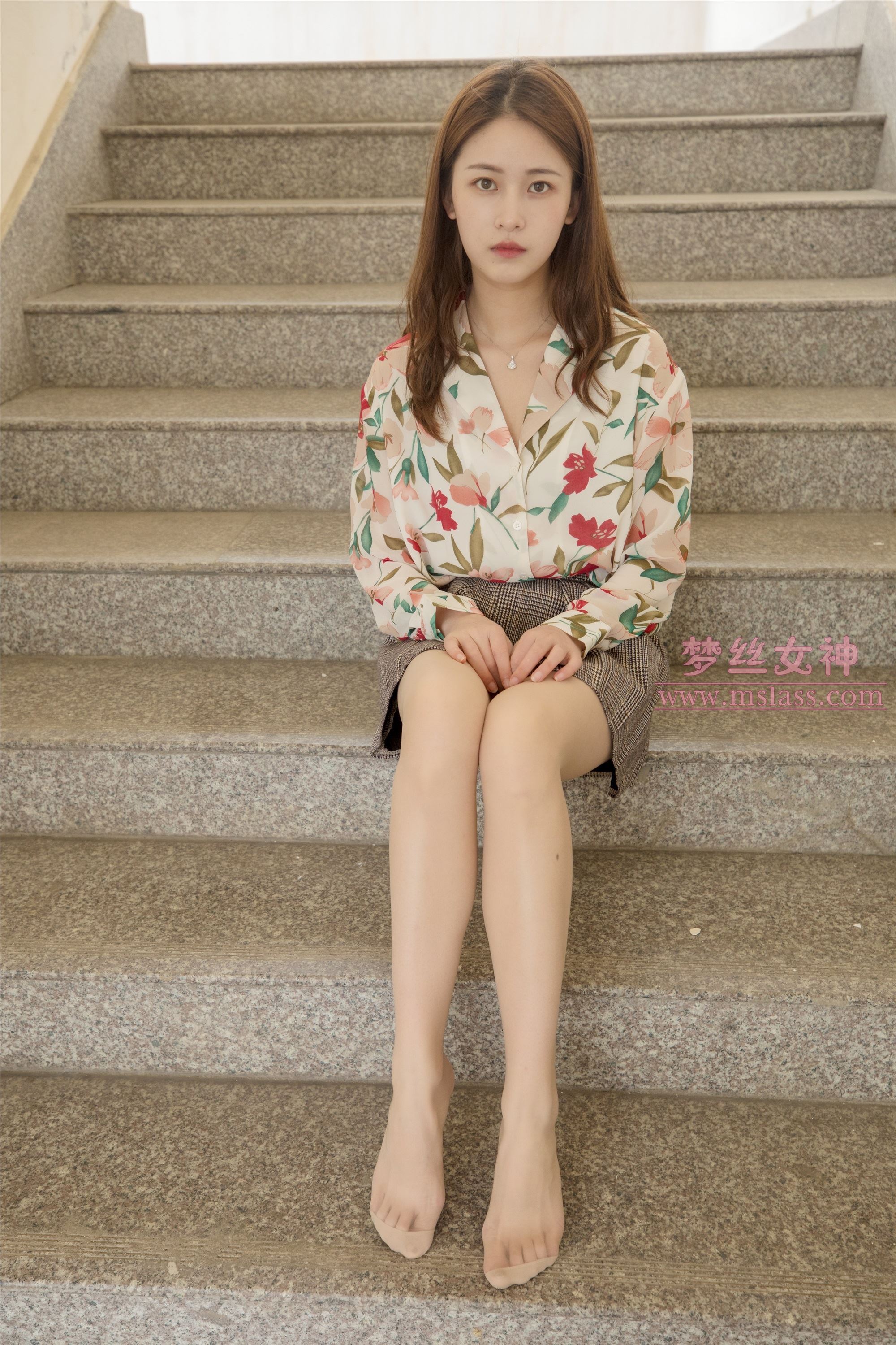 MSLASS梦丝女神 - 魏婷婷 宿楼丝袜玉足女神