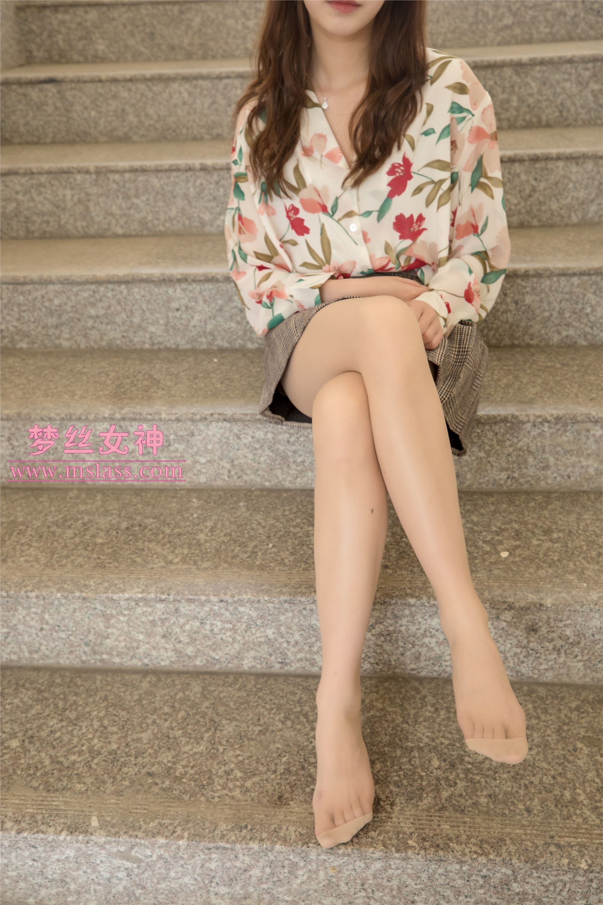 MSLASS梦丝女神 - 魏婷婷 宿楼丝袜玉足女神