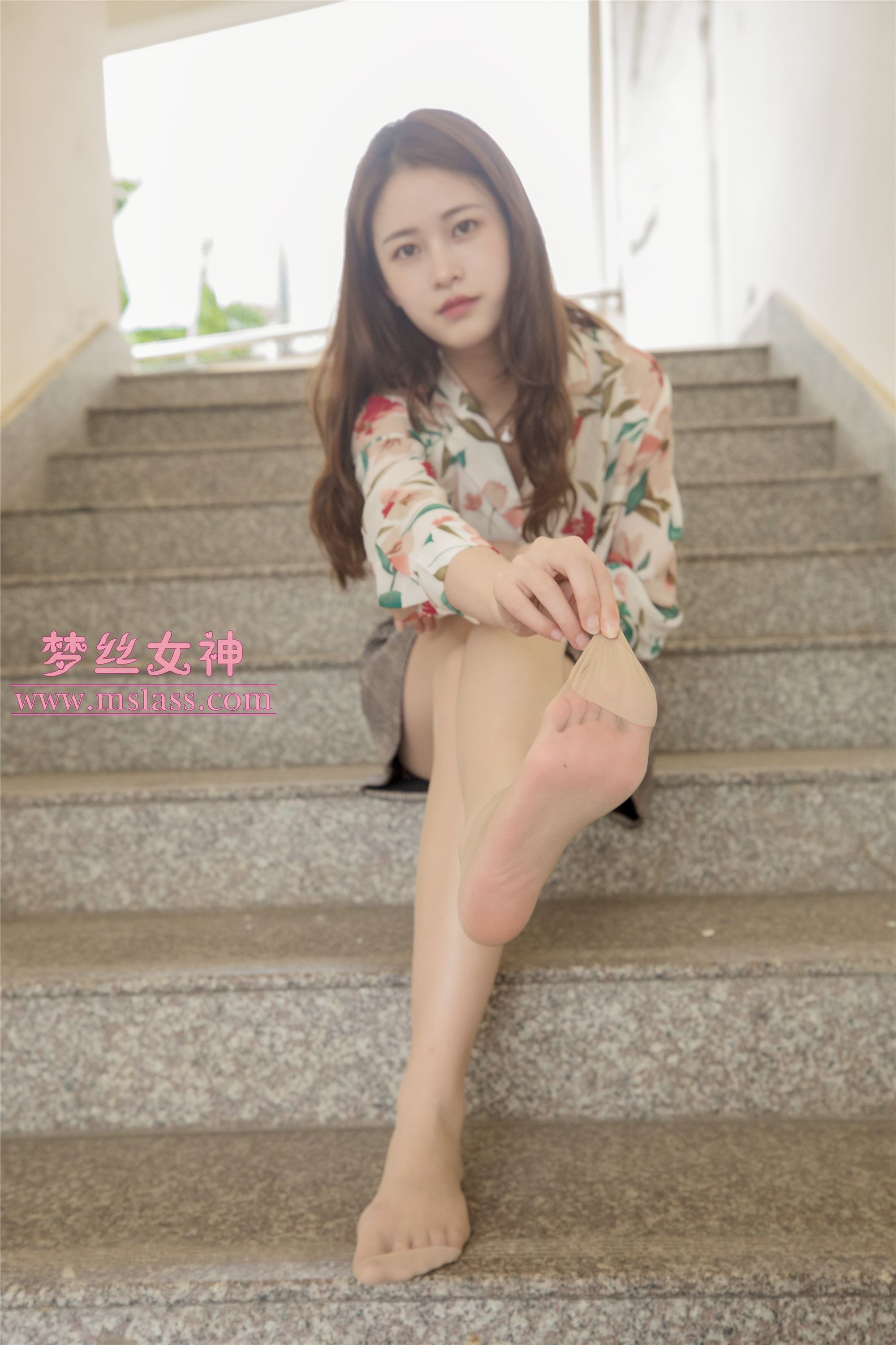 MSLASS梦丝女神 - 魏婷婷 宿楼丝袜玉足女神