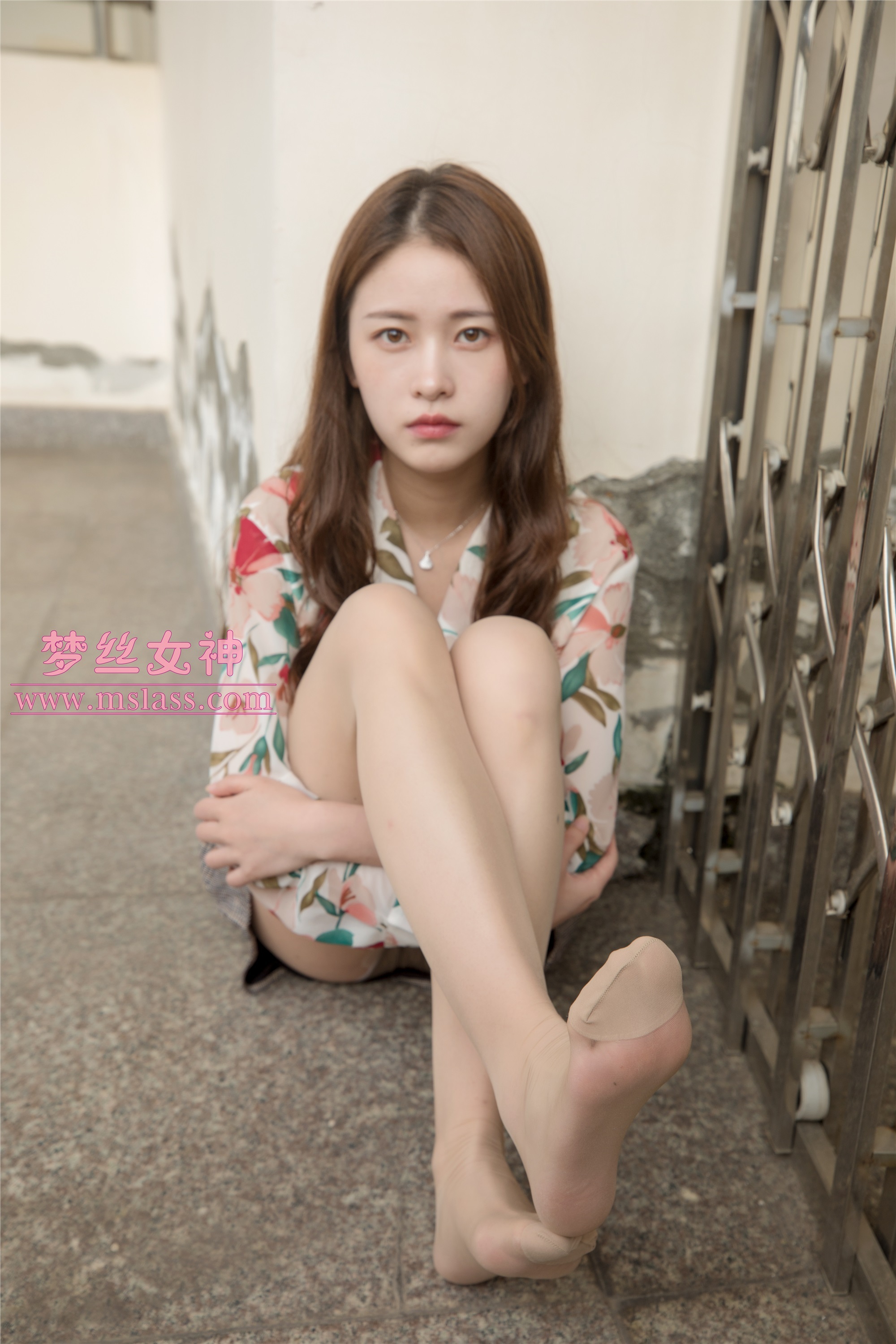 MSLASS梦丝女神 - 魏婷婷 宿楼丝袜玉足女神