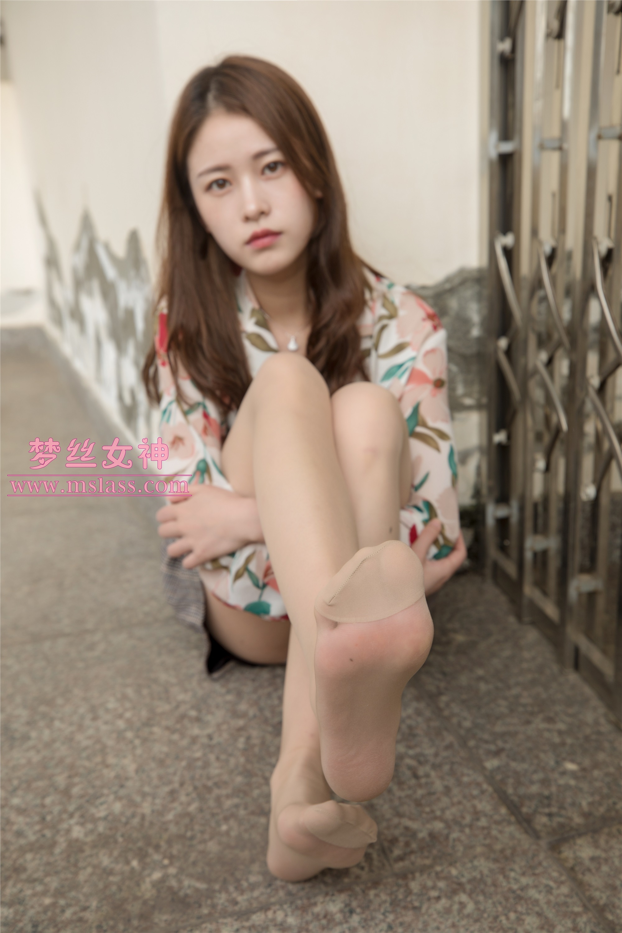 MSLASS梦丝女神 - 魏婷婷 宿楼丝袜玉足女神