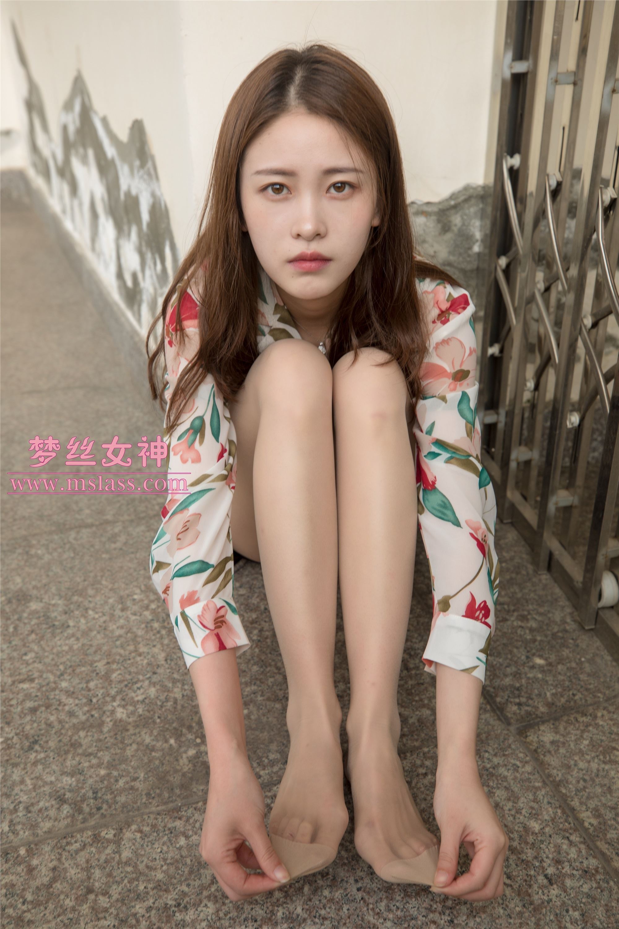 MSLASS梦丝女神 - 魏婷婷 宿楼丝袜玉足女神