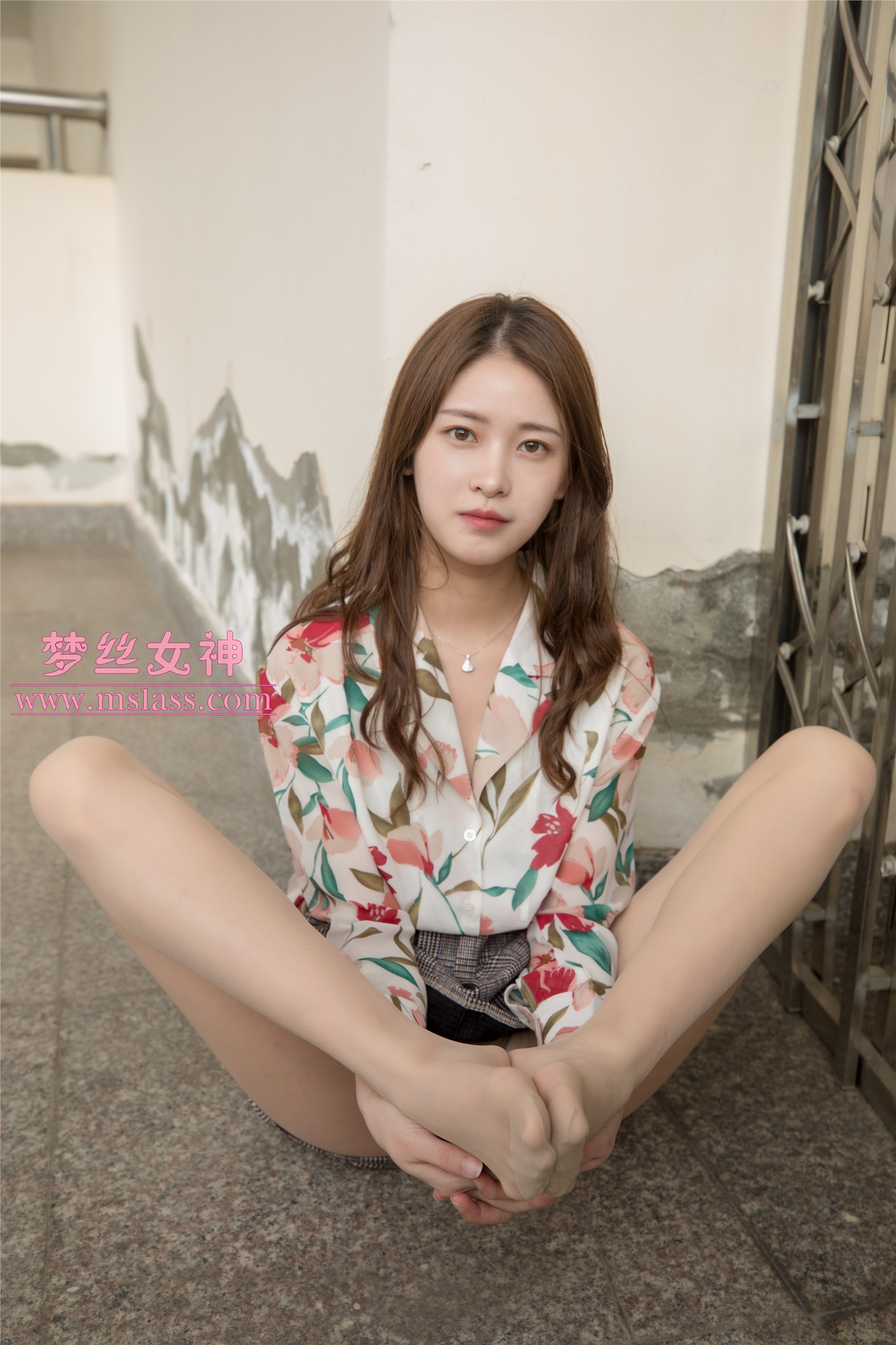 MSLASS梦丝女神 - 魏婷婷 宿楼丝袜玉足女神