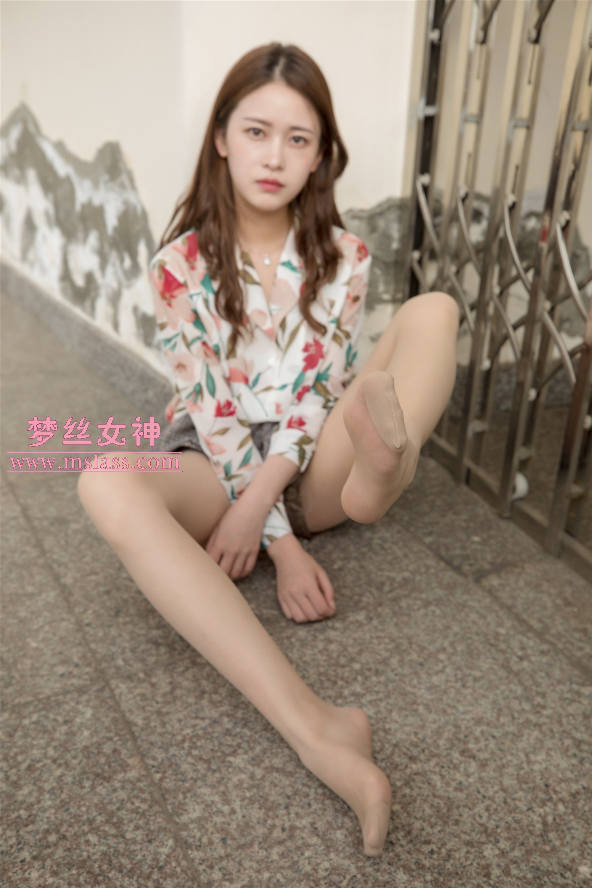 MSLASS梦丝女神 - 魏婷婷 宿楼丝袜玉足女神