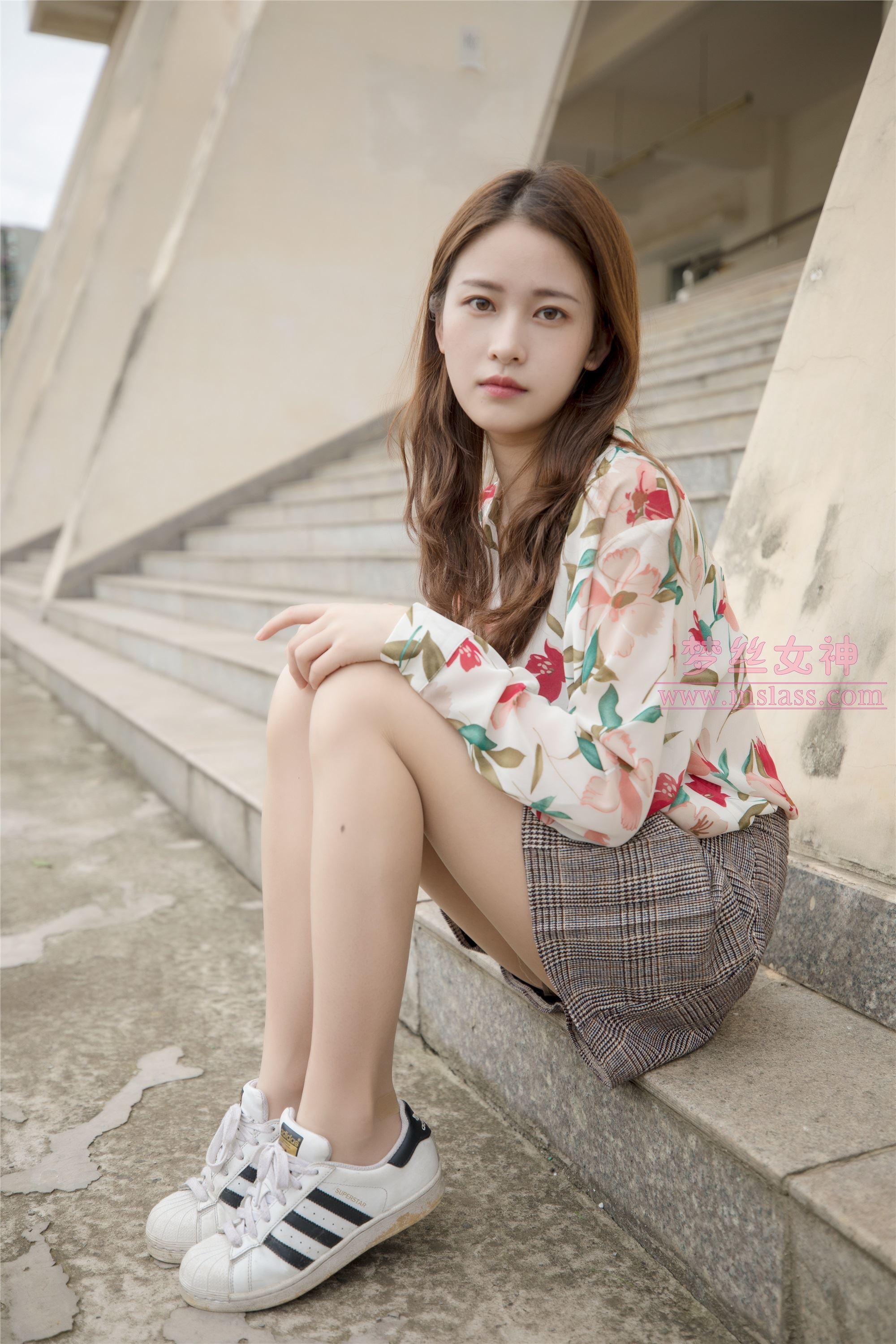 MSLASS梦丝女神 - 魏婷婷 宿楼丝袜玉足女神