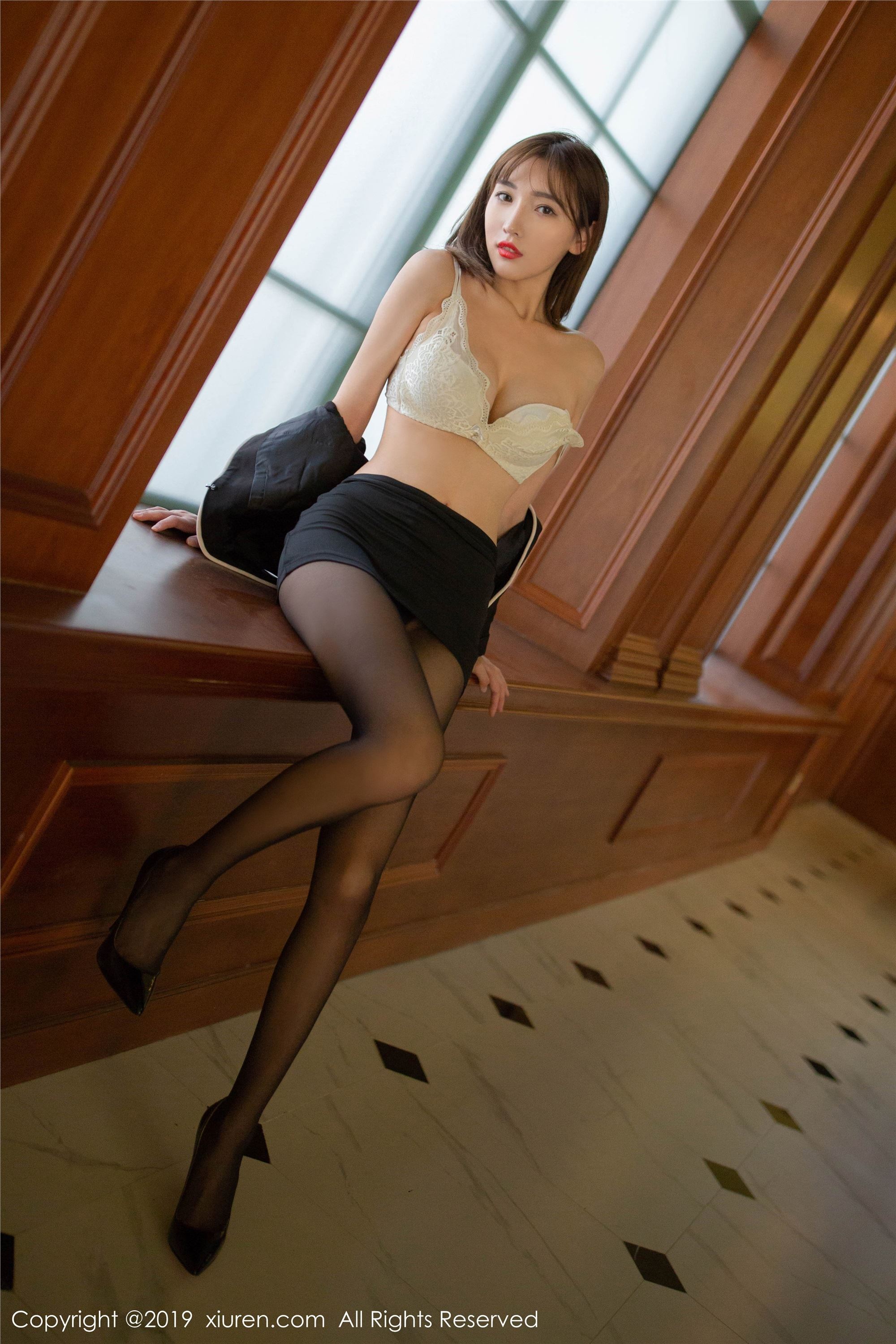 XIUREN秀人网 2019.11.26 No.1807 陆萱萱