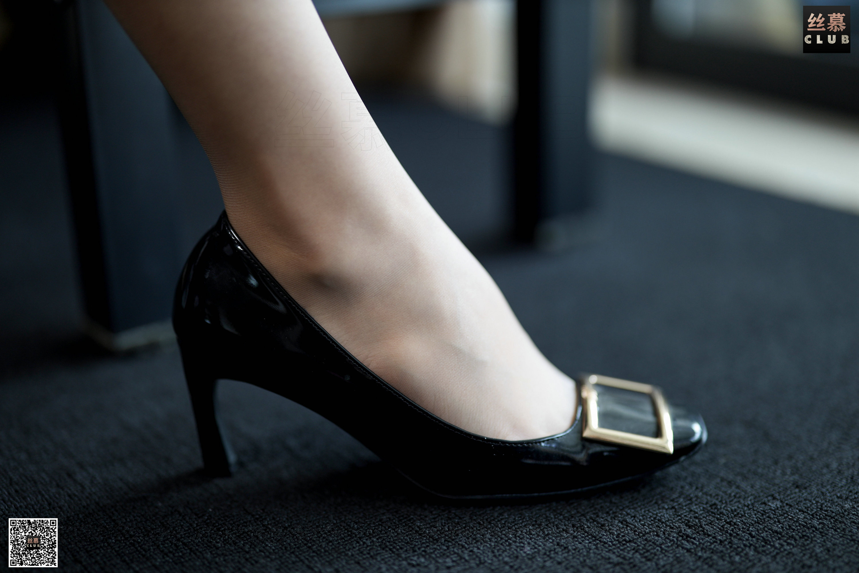 丝慕写真 SM158 新模 – OL上瘾记