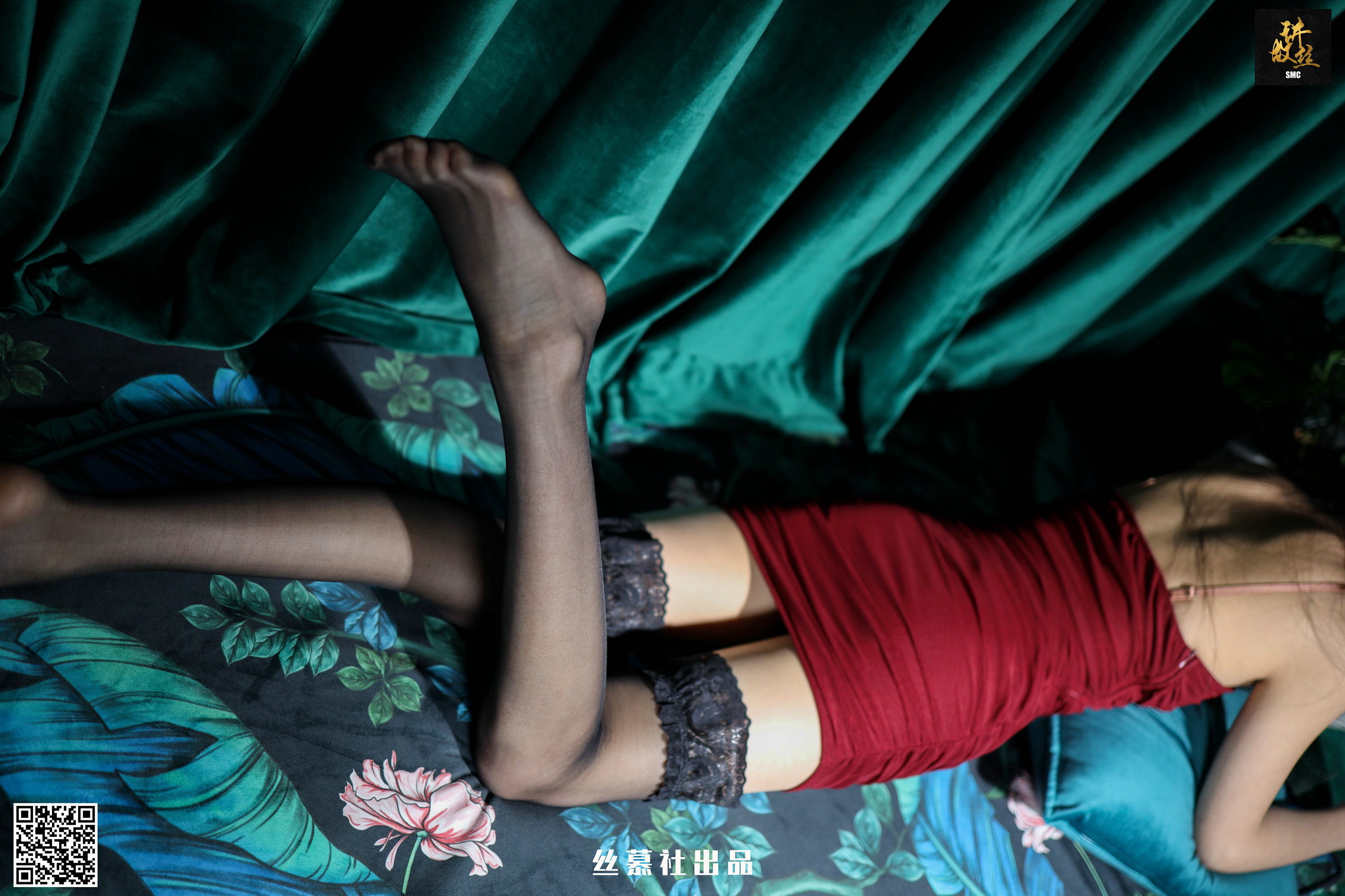 丝慕写真 特写集TX11 诗晴 – 高筒“欲”计划