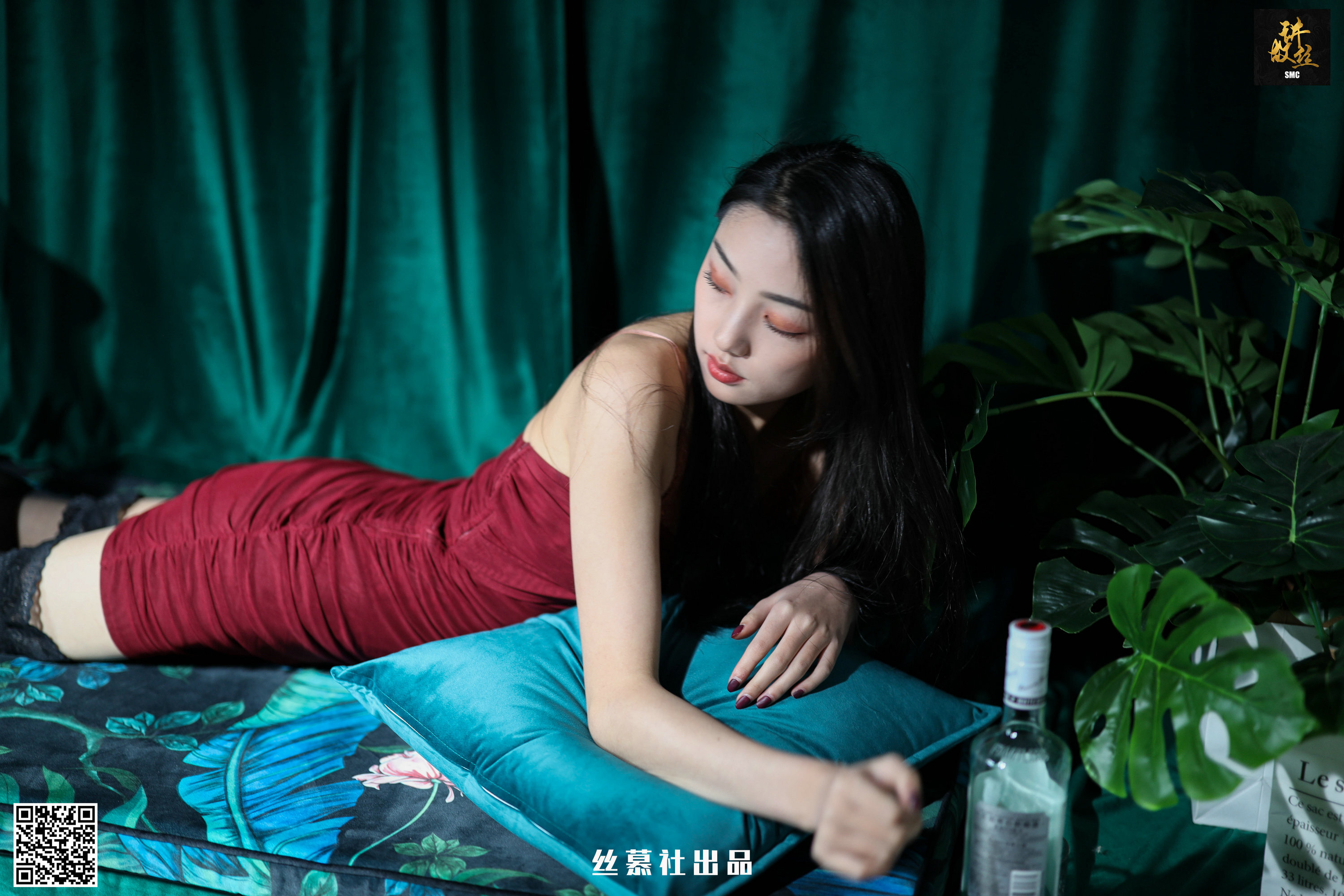 丝慕写真 特写集TX11 诗晴 – 高筒“欲”计划