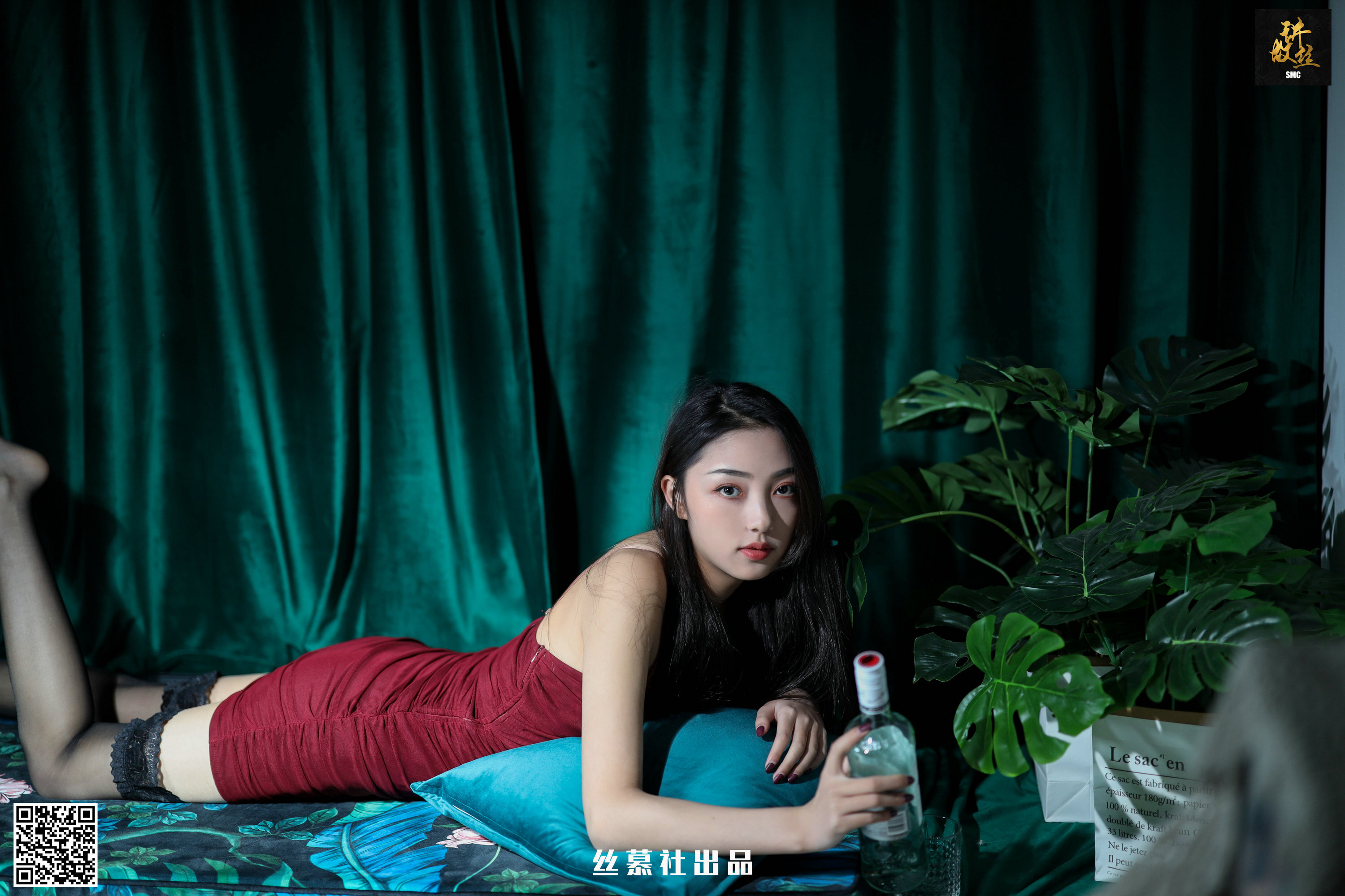 丝慕写真 特写集TX11 诗晴 – 高筒“欲”计划