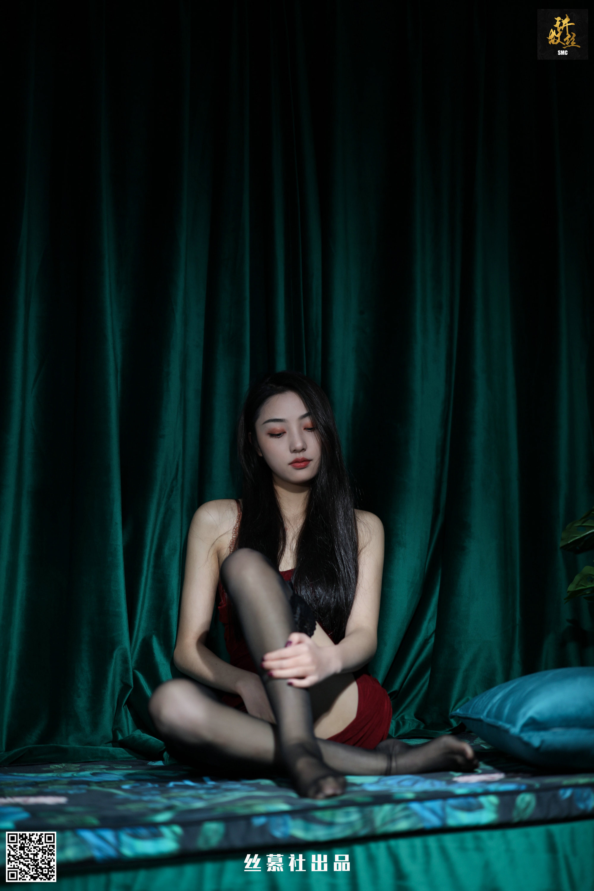 丝慕写真 特写集TX11 诗晴 – 高筒“欲”计划