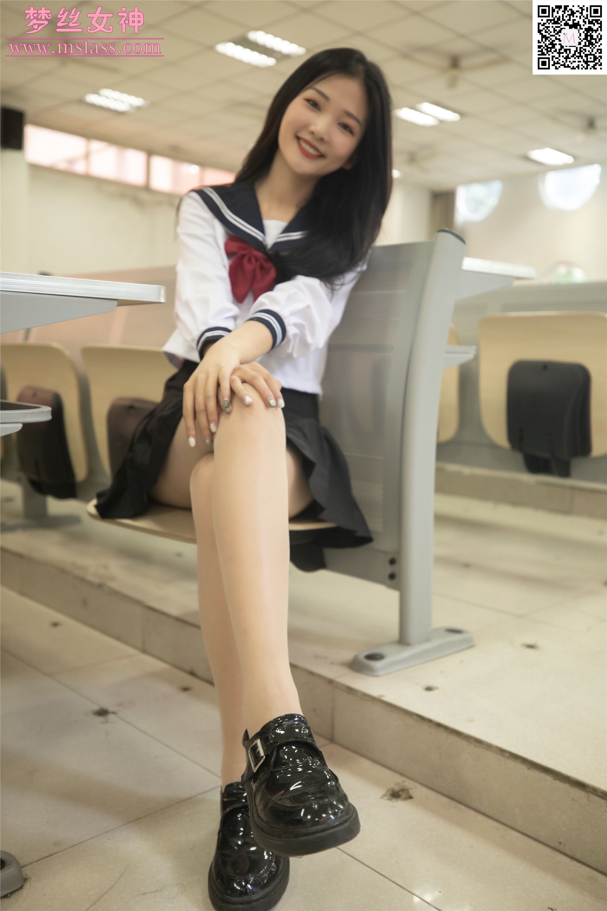 MSLASS梦丝女神 2019-10-28 张芷馨 爱笑的少女