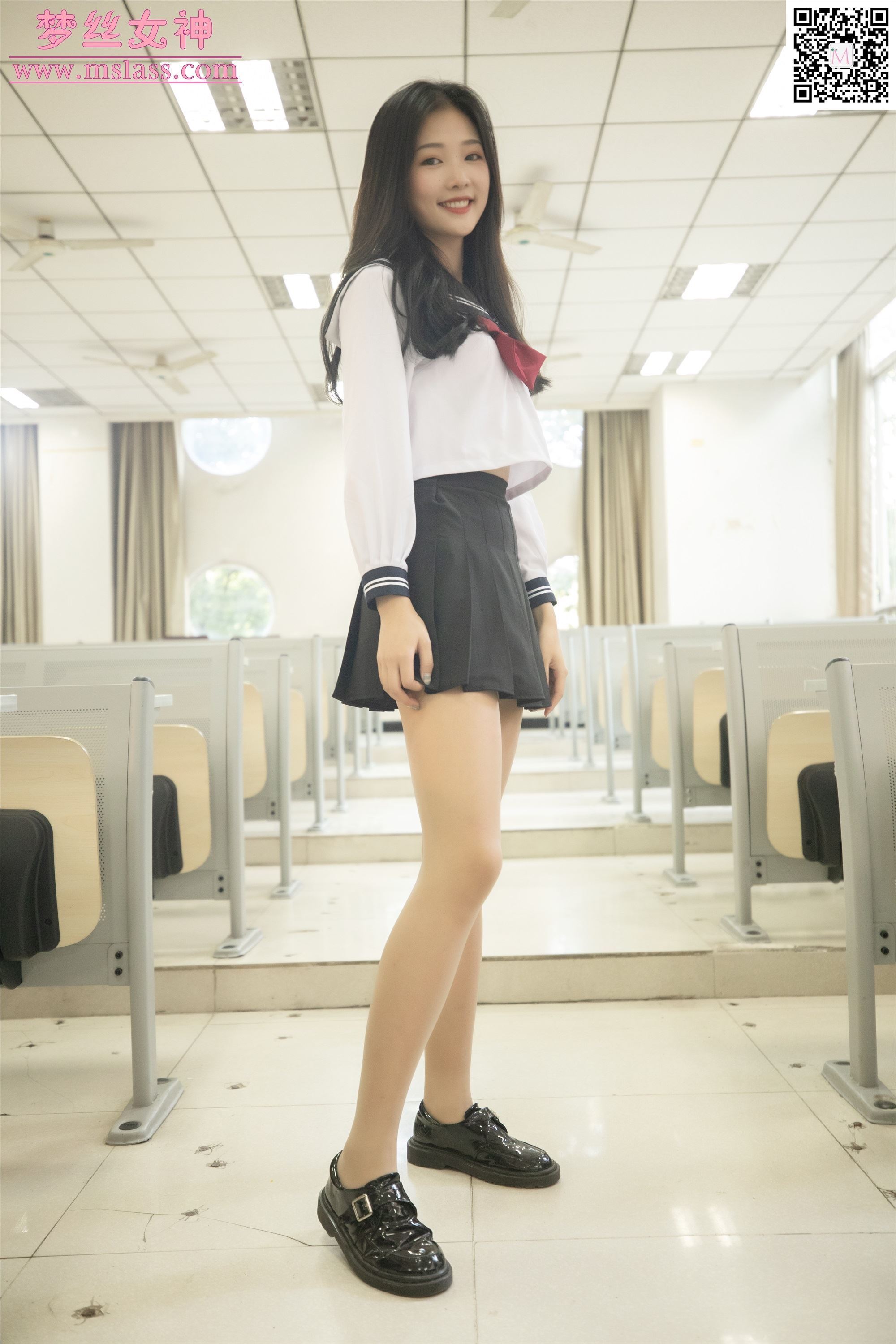 MSLASS梦丝女神 2019-10-28 张芷馨 爱笑的少女