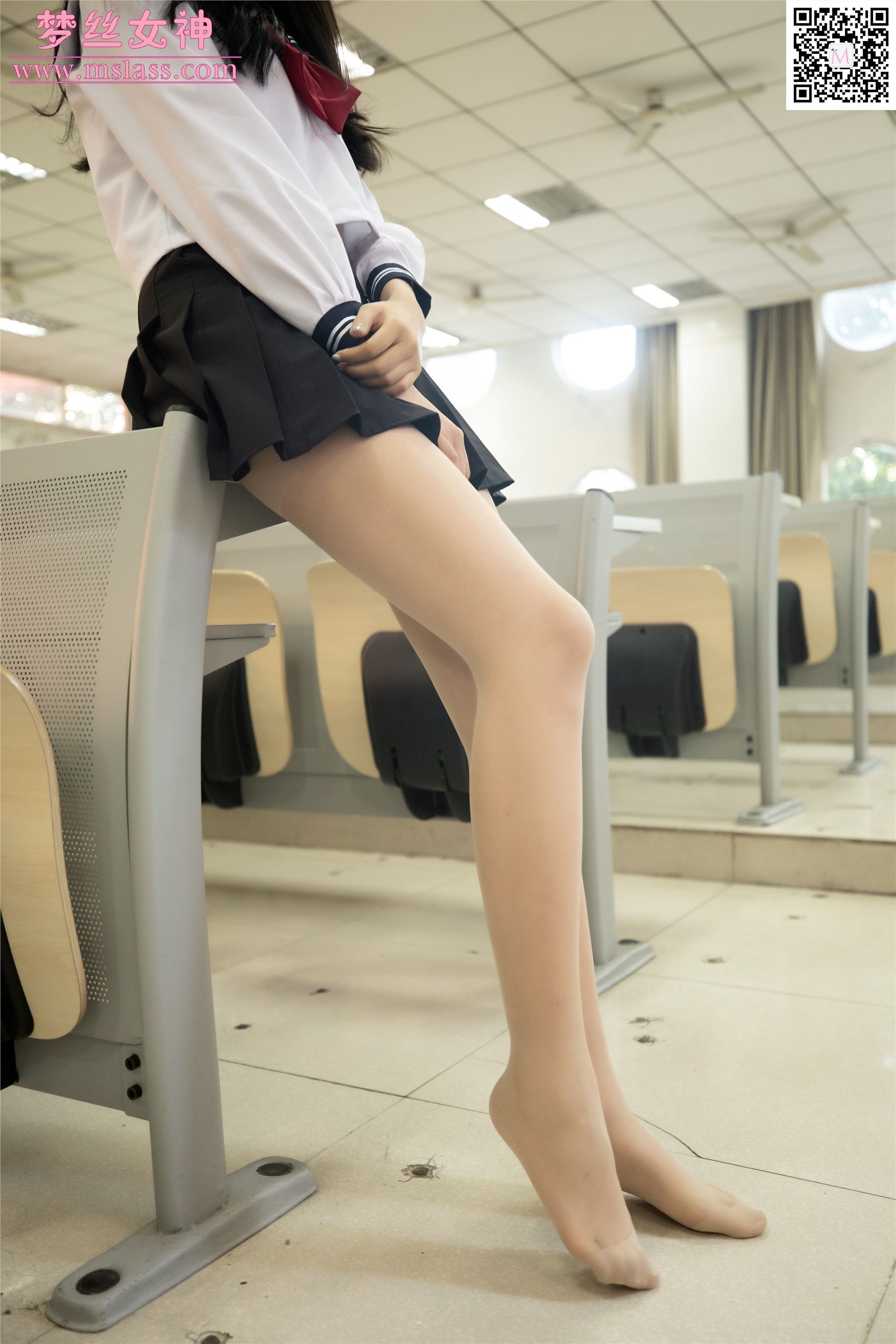 MSLASS梦丝女神 2019-10-28 张芷馨 爱笑的少女