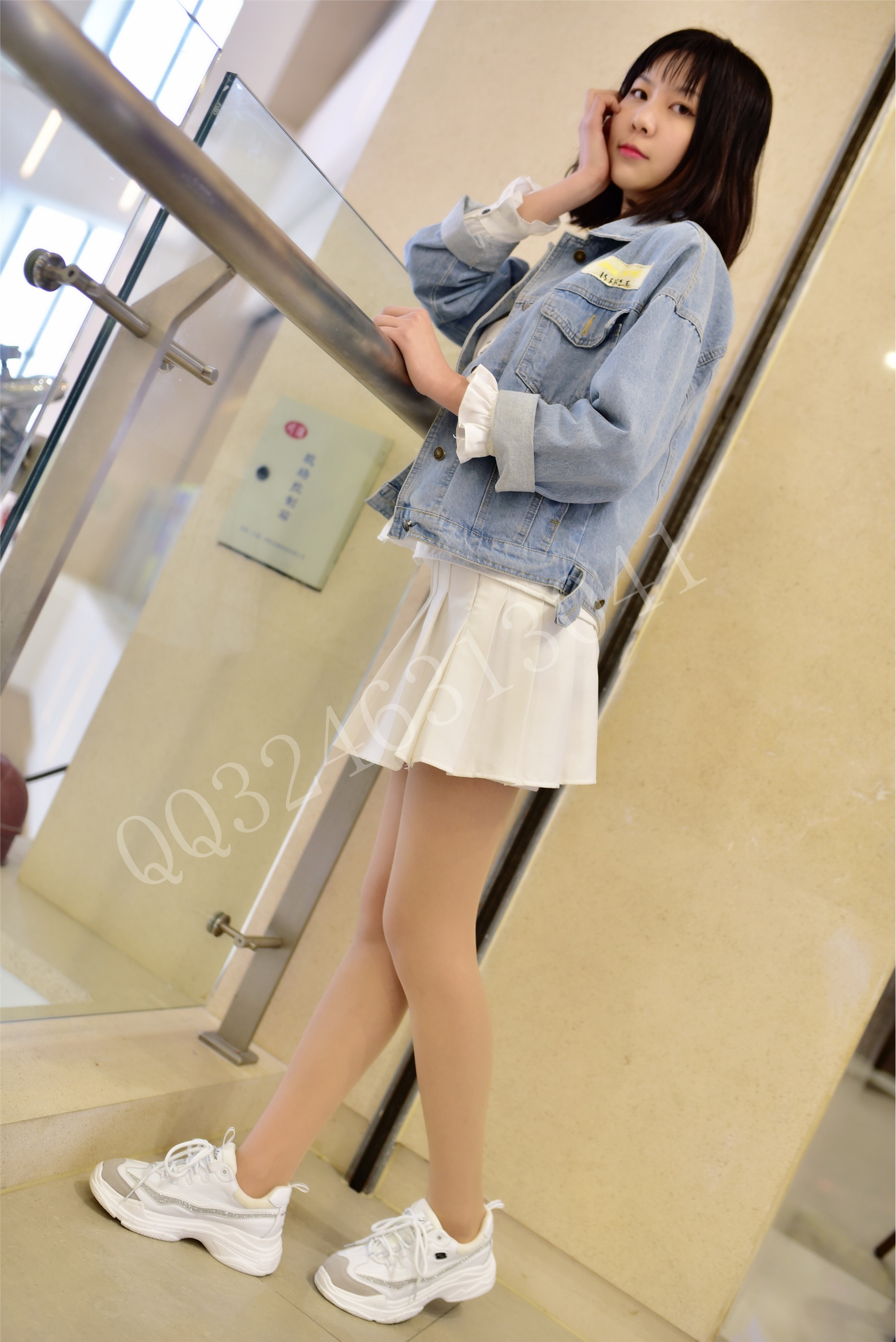 大生模拍 No.021 馨馨 商场气质小学妹 套图