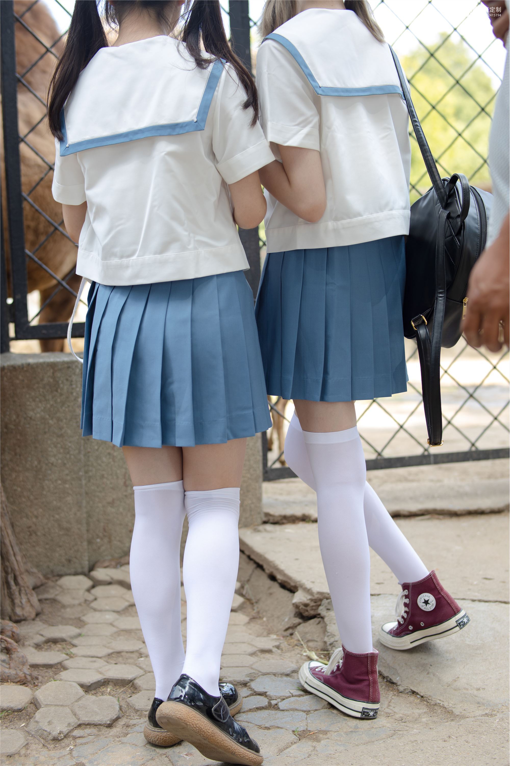 森萝财团萝莉丝足写真 JKFUN-025 Aika 默陌