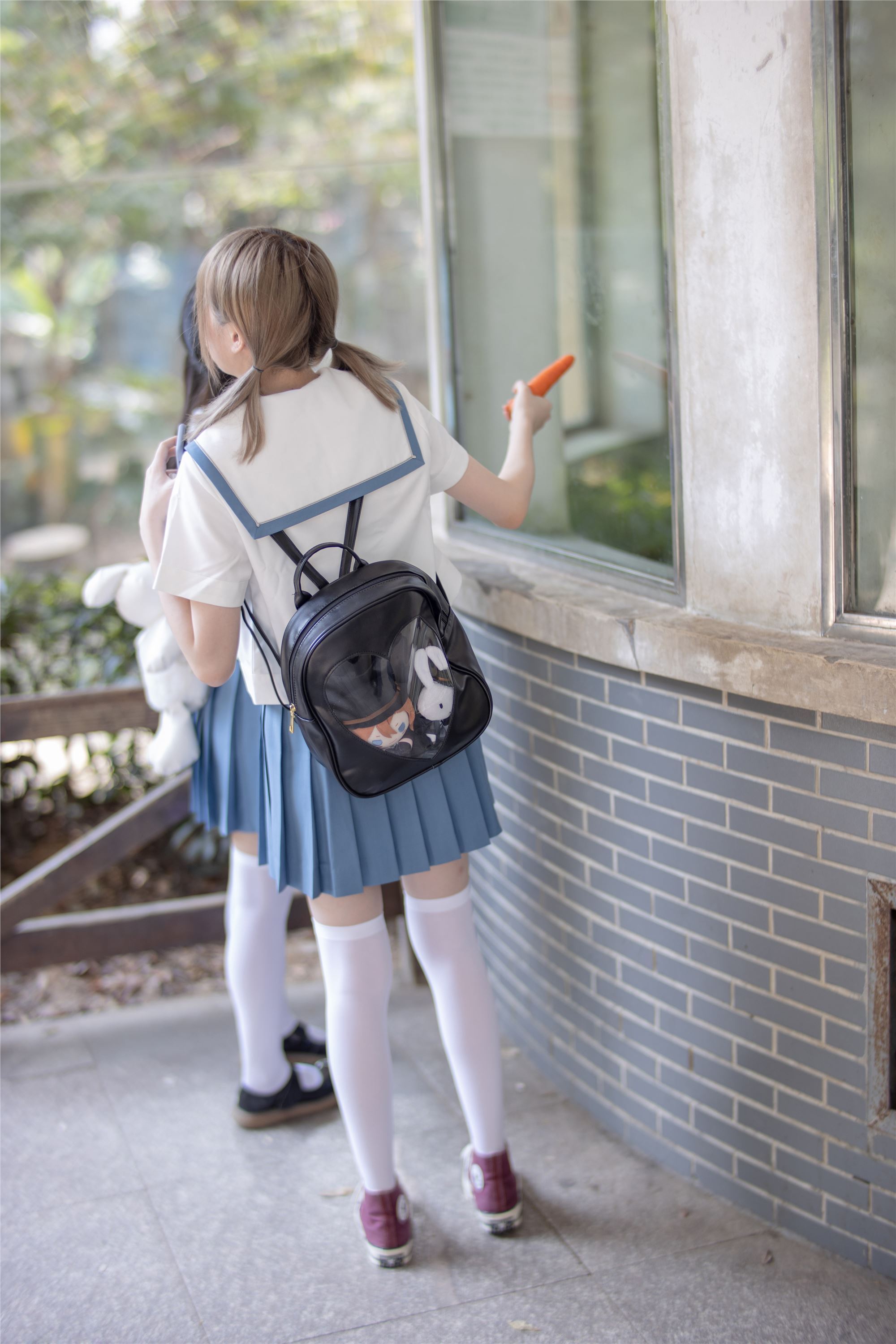 森萝财团萝莉丝足写真 JKFUN-025 Aika 默陌