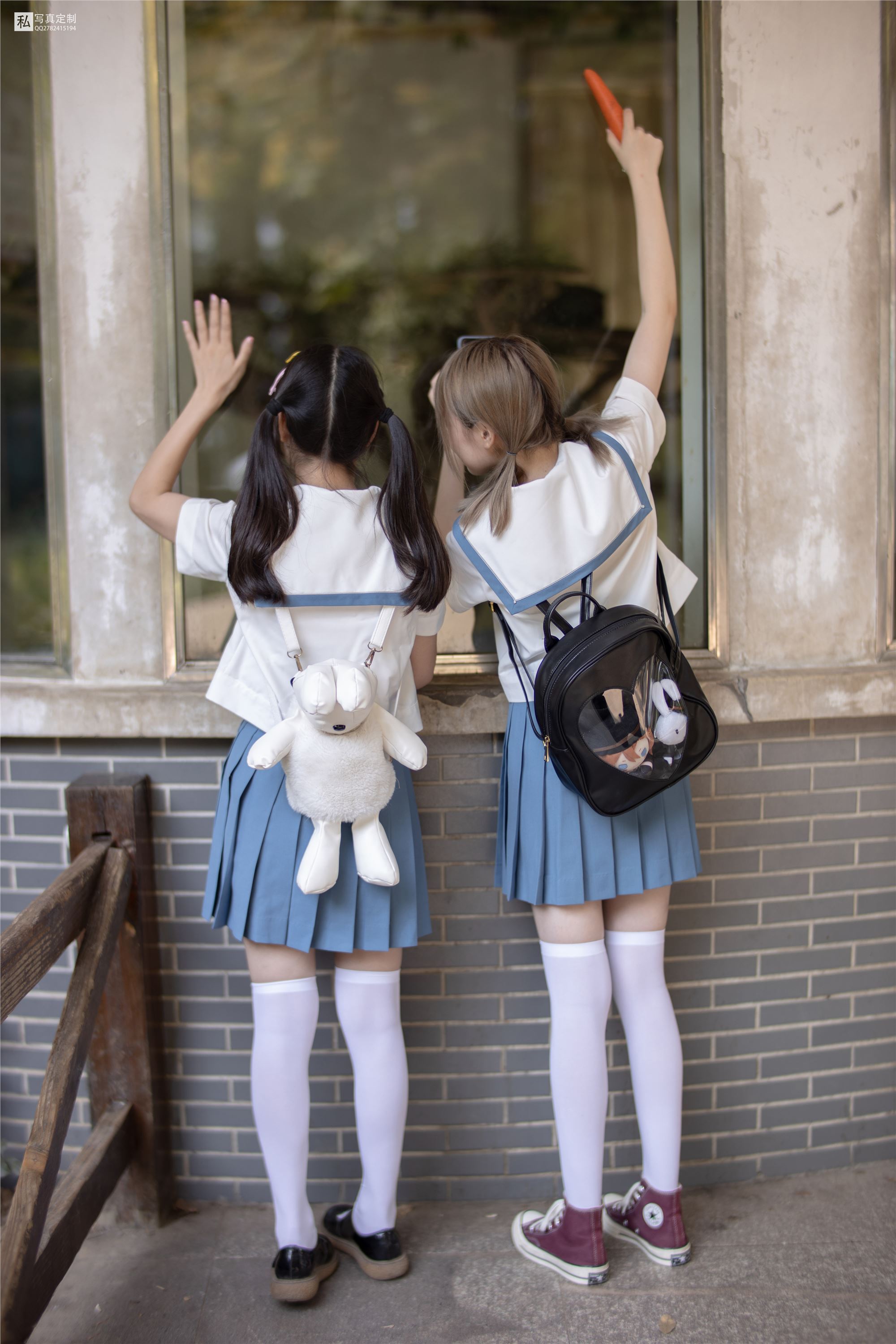 森萝财团萝莉丝足写真 JKFUN-025 Aika 默陌