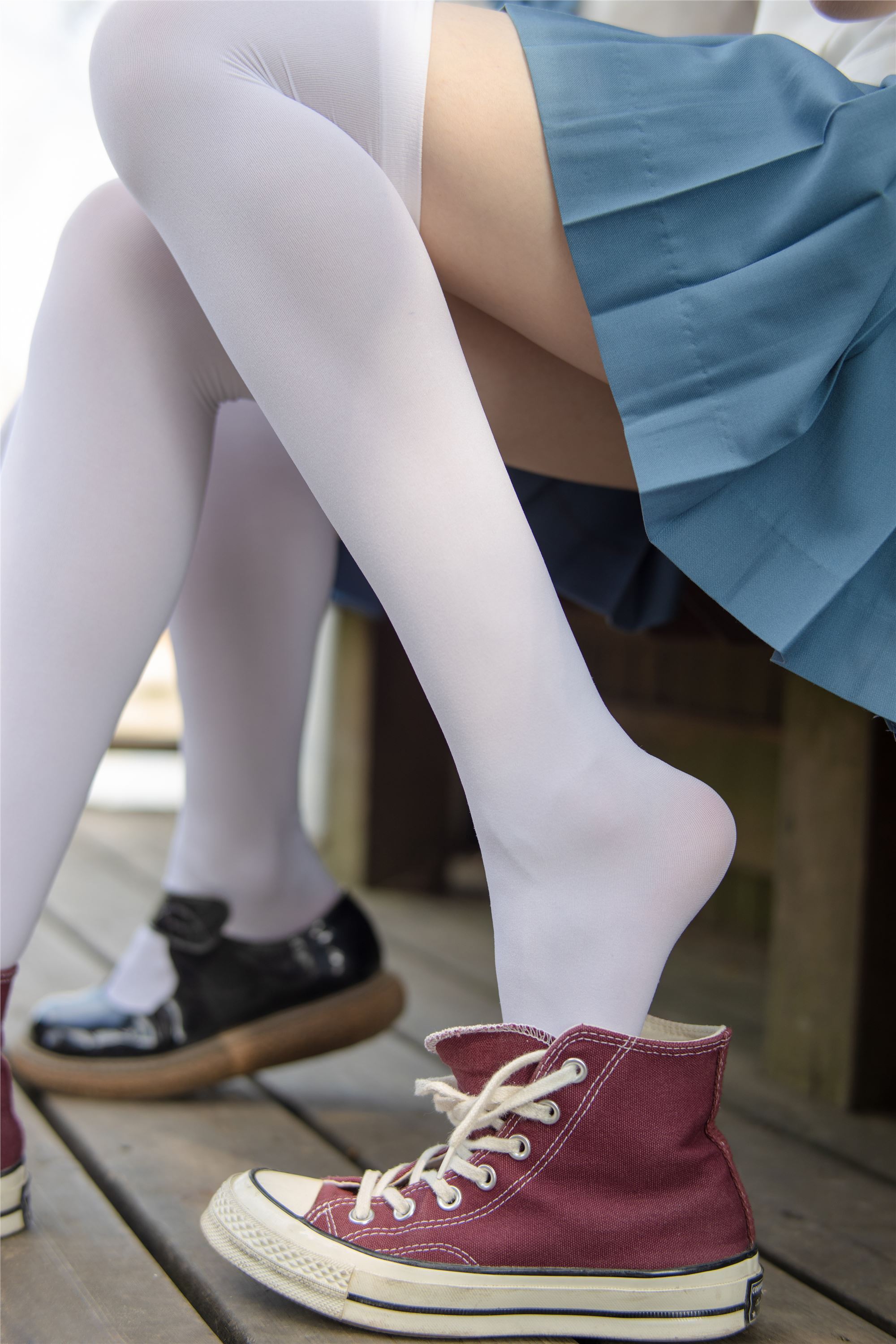 森萝财团萝莉丝足写真 JKFUN-025 Aika 默陌