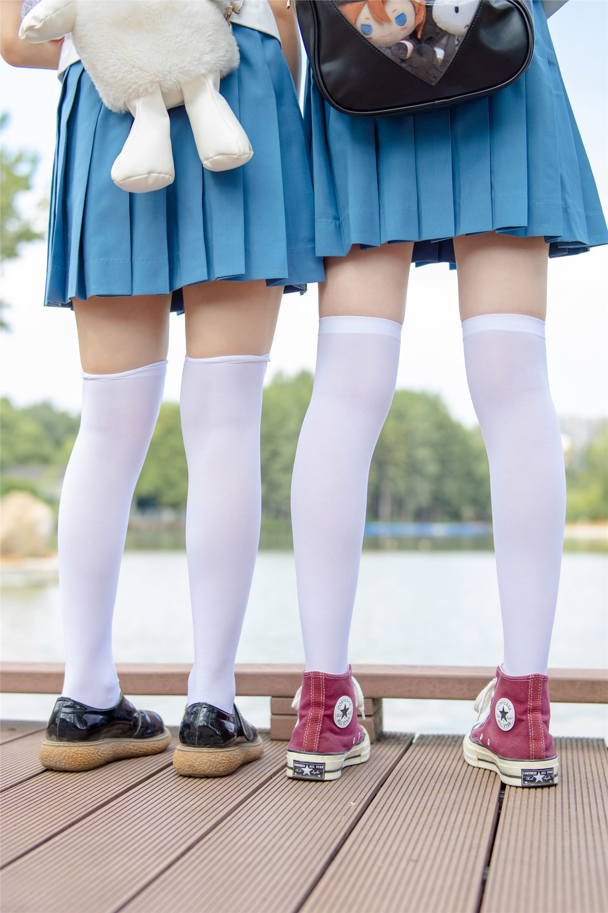 森萝财团萝莉丝足写真 JKFUN-025 Aika 默陌