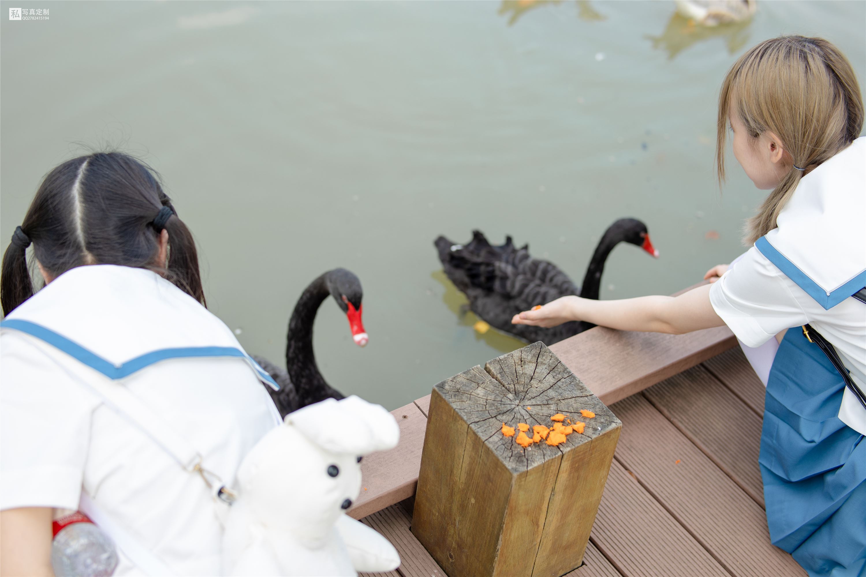 森萝财团萝莉丝足写真 JKFUN-025 Aika 默陌