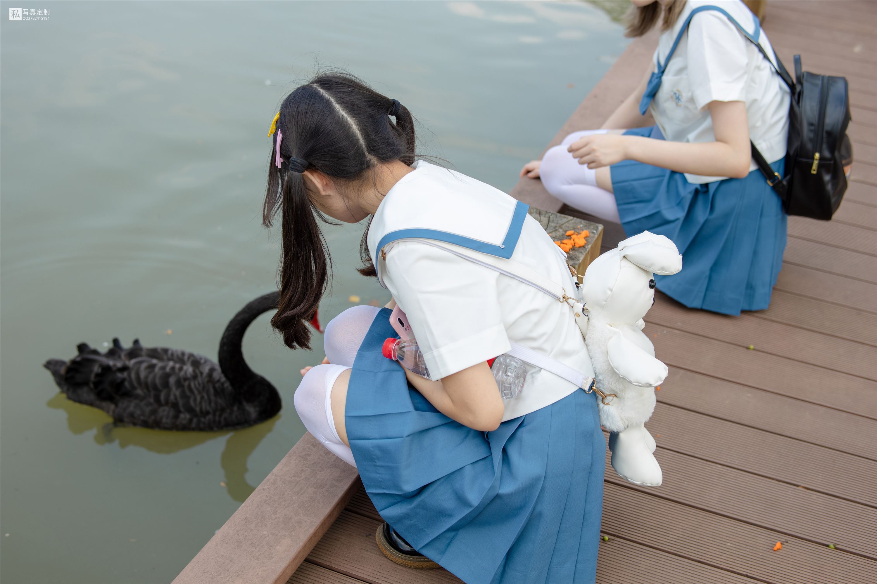 森萝财团萝莉丝足写真 JKFUN-025 Aika 默陌