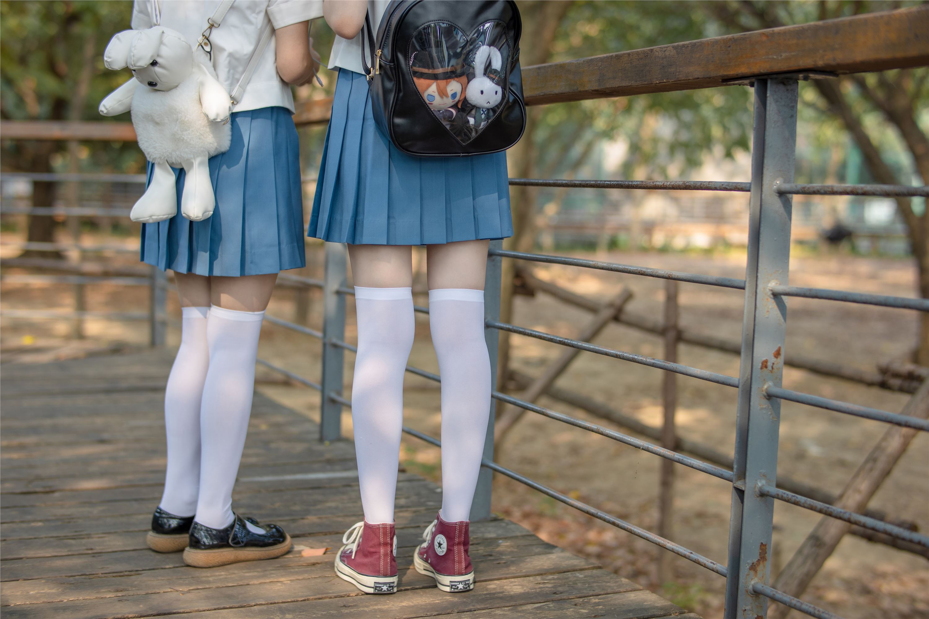 森萝财团萝莉丝足写真 JKFUN-025 Aika 默陌