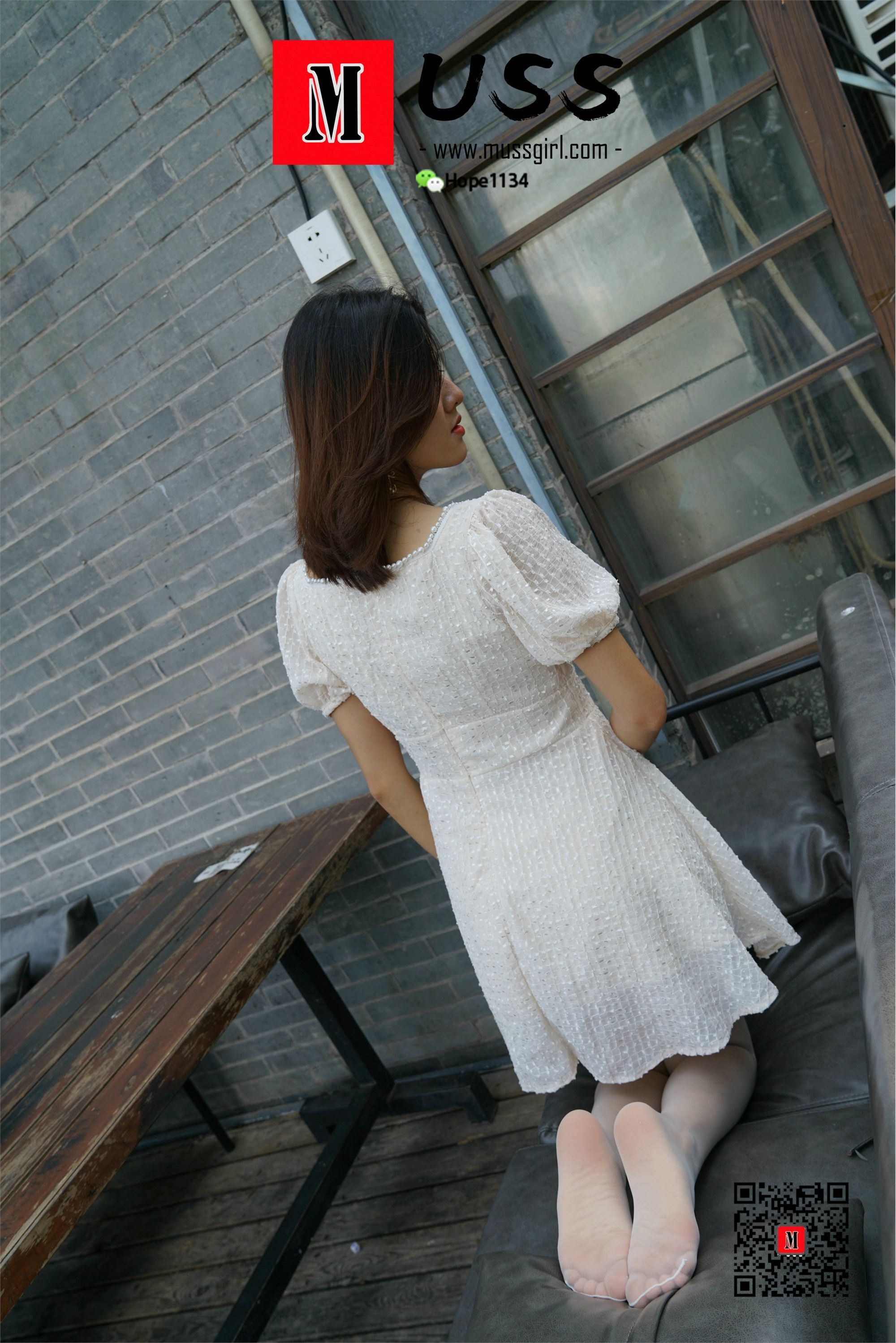 MussGirl 小贤-白衣护士与白丝绝美邂逅之足部特写