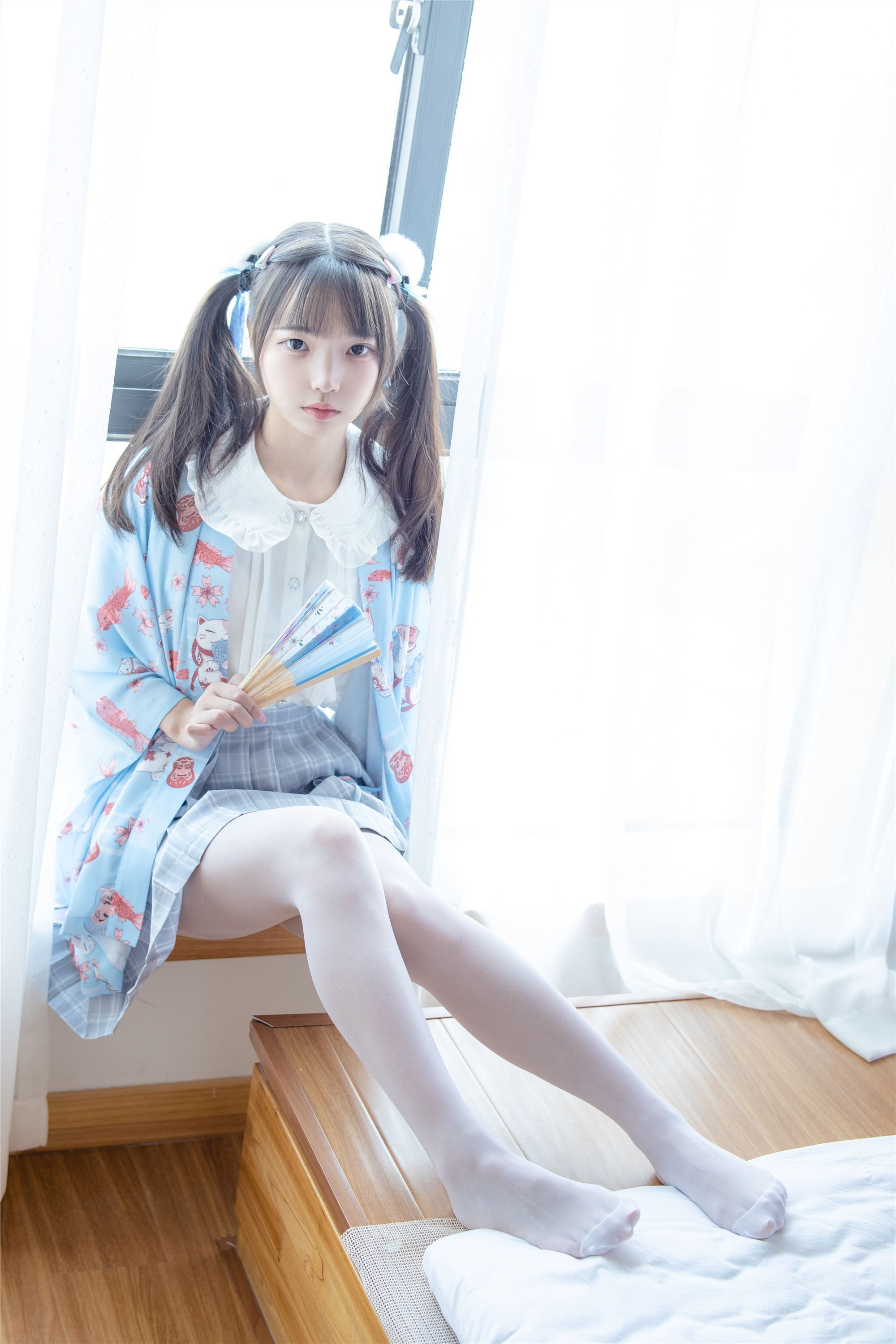 森萝财团萝莉丝足写真 JKFUN-027 默陌 15D白丝花里胡哨的民宿